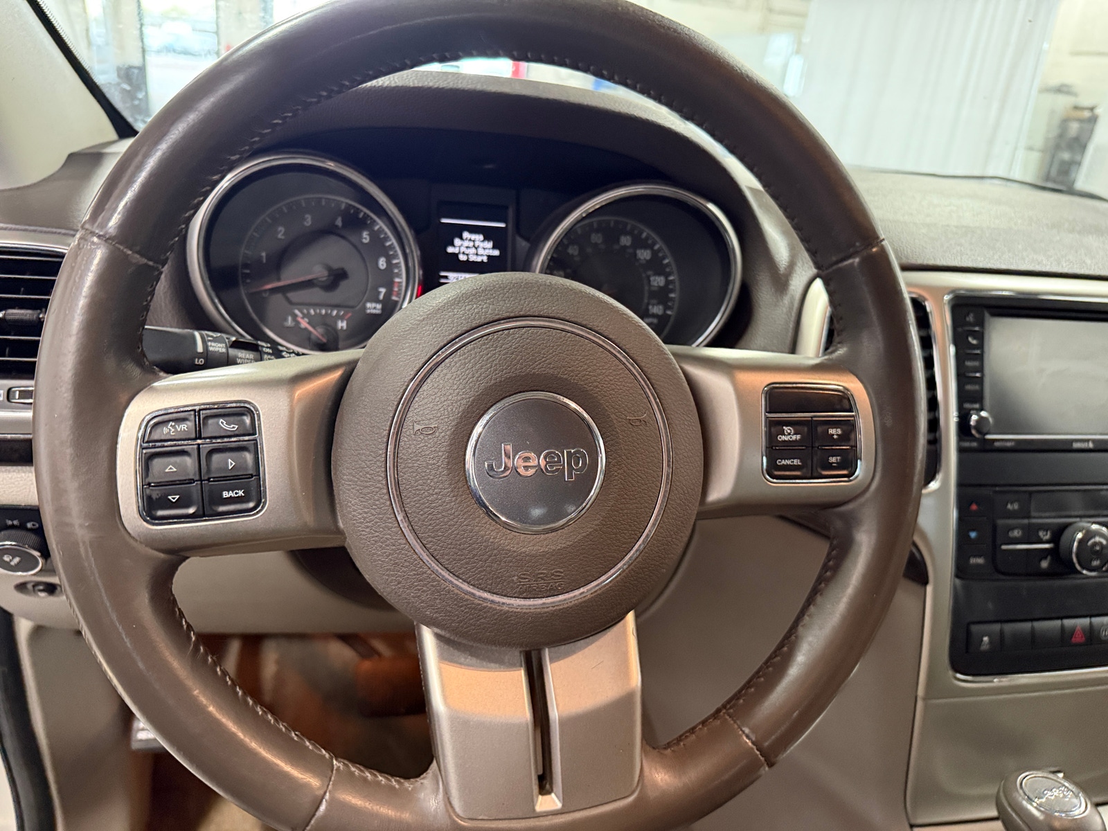 Thumbnail: 2012 Jeep Grand Cherokee - 5