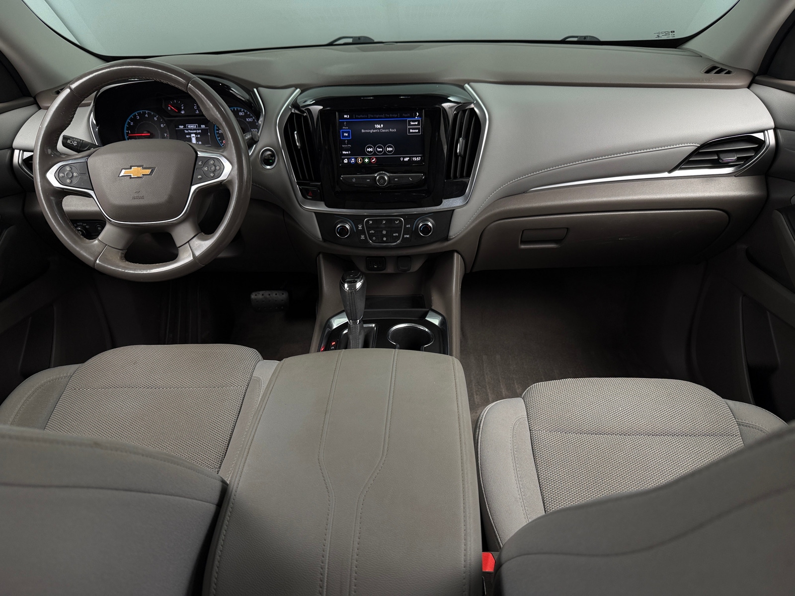 Thumbnail: 2020 Chevrolet Traverse - 3