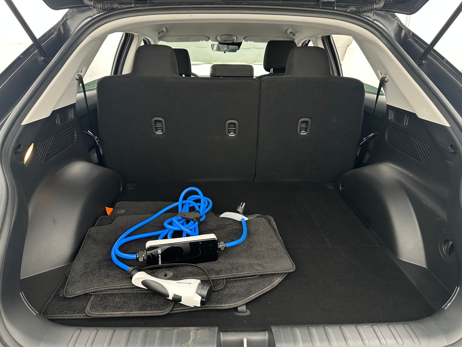 Thumbnail: 2022 Hyundai Ioniq 5 - 7