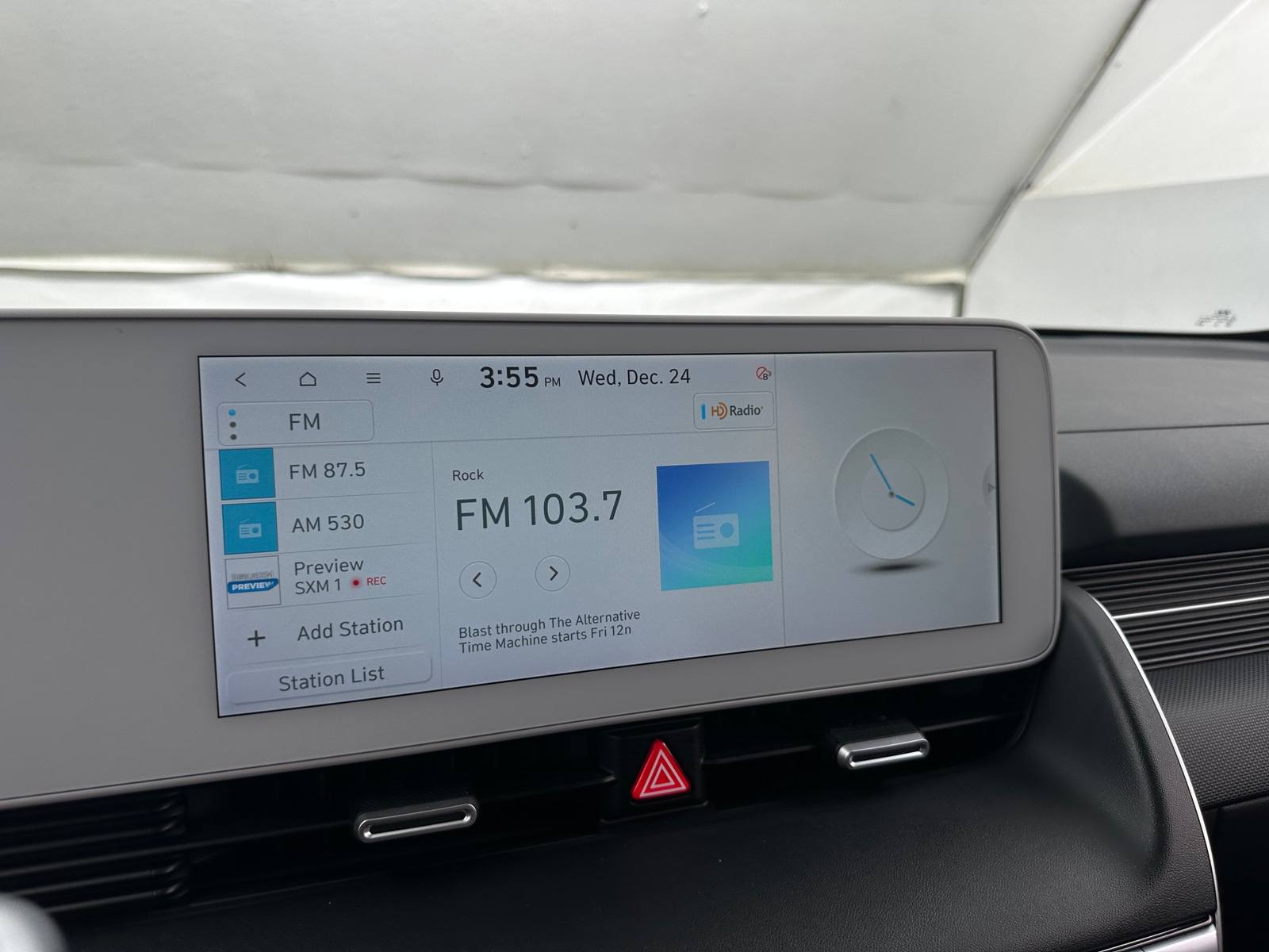 Thumbnail: 2022 Hyundai Ioniq 5 - 4