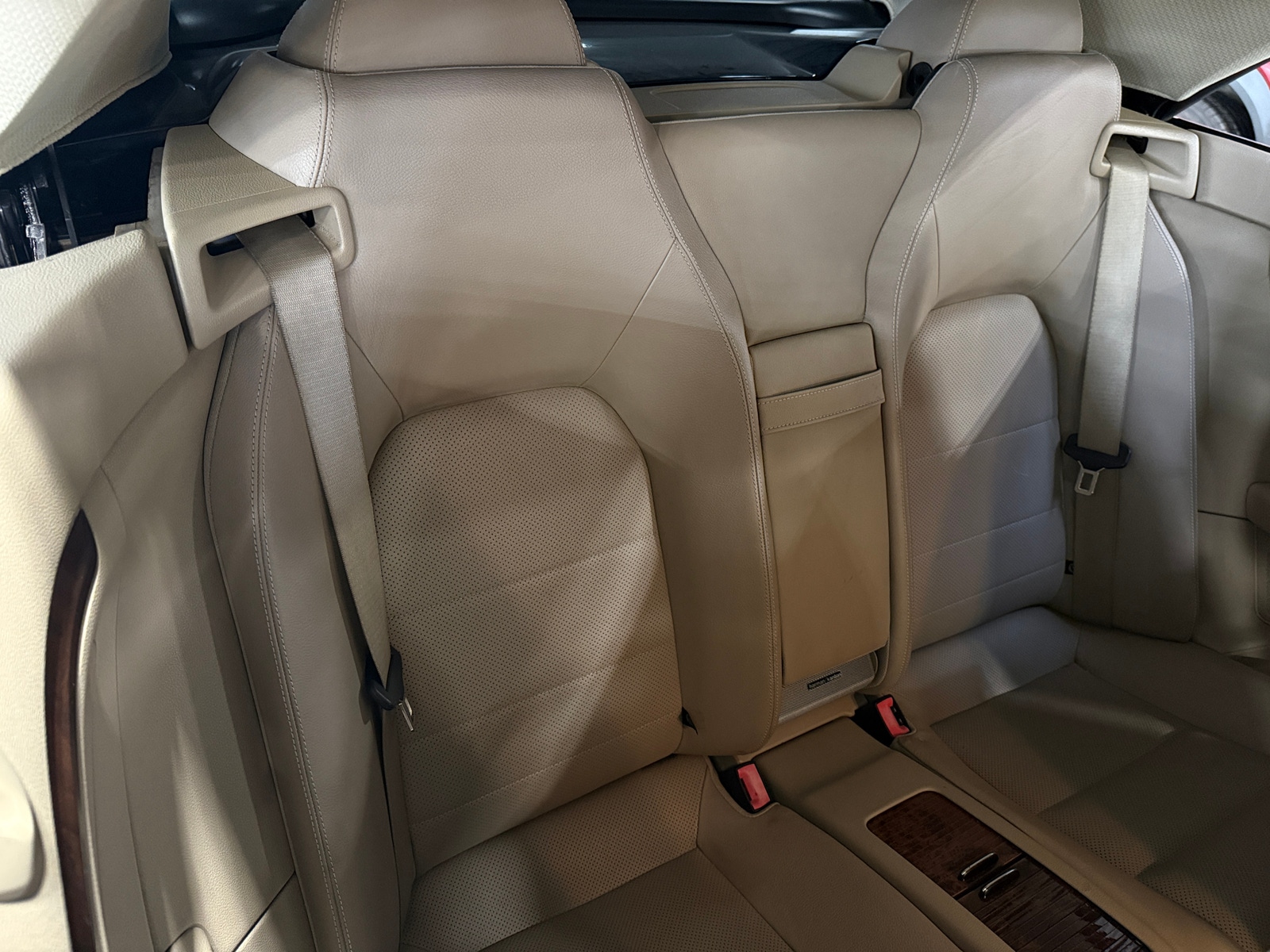 Thumbnail: 2011 Mercedes-Benz E-Class - 5