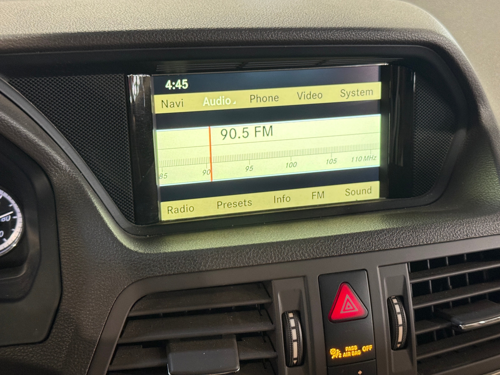 Thumbnail: 2011 Mercedes-Benz E-Class - 3