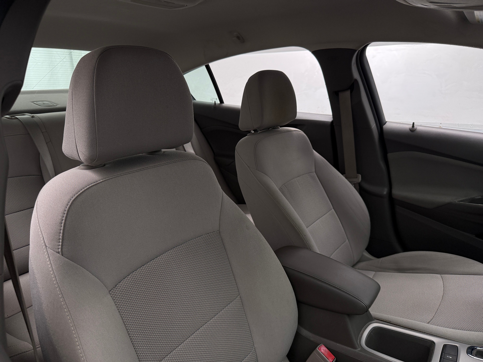 Thumbnail: 2018 Chevrolet Cruze - 2