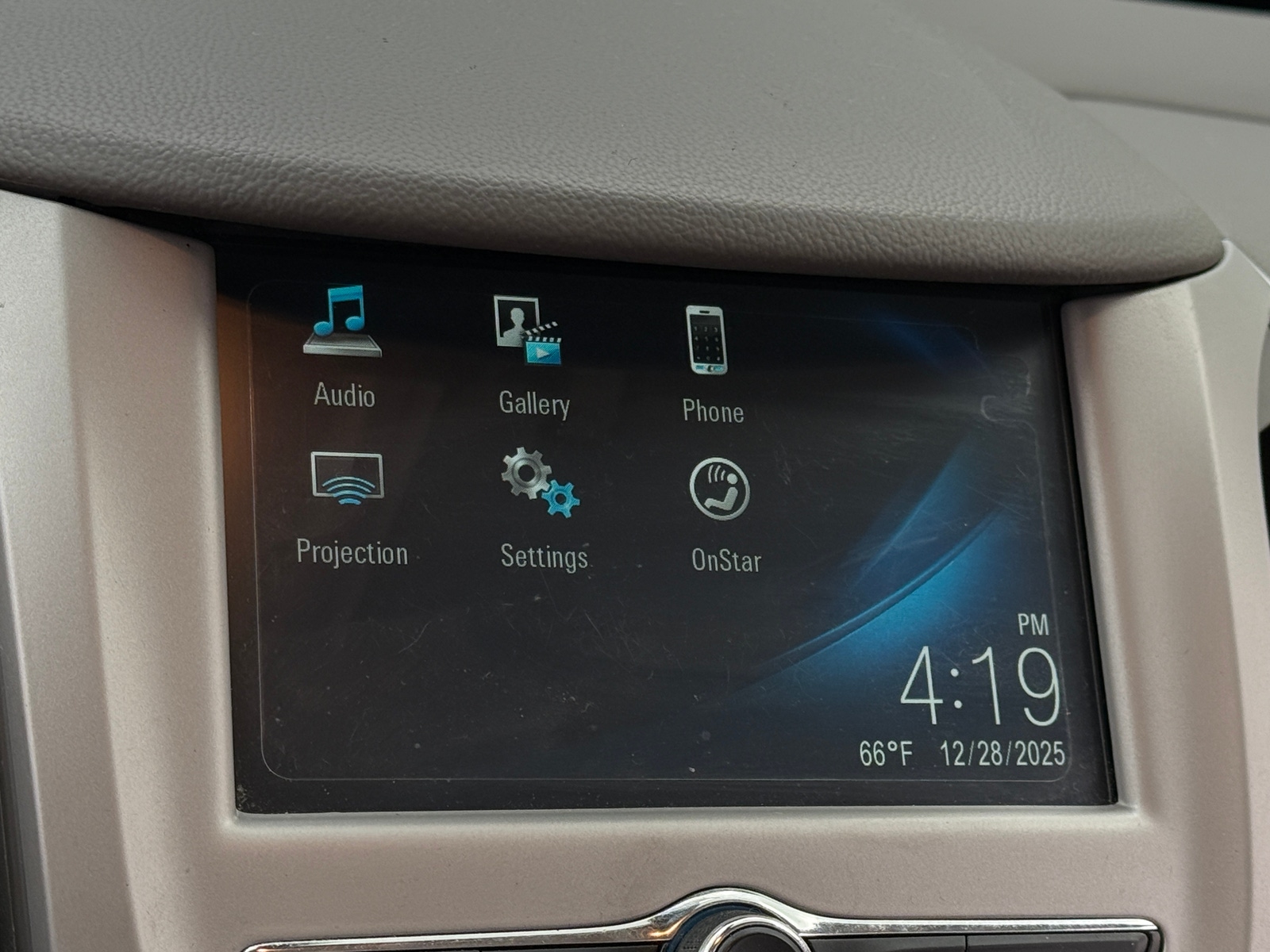 Thumbnail: 2018 Chevrolet Cruze - 4