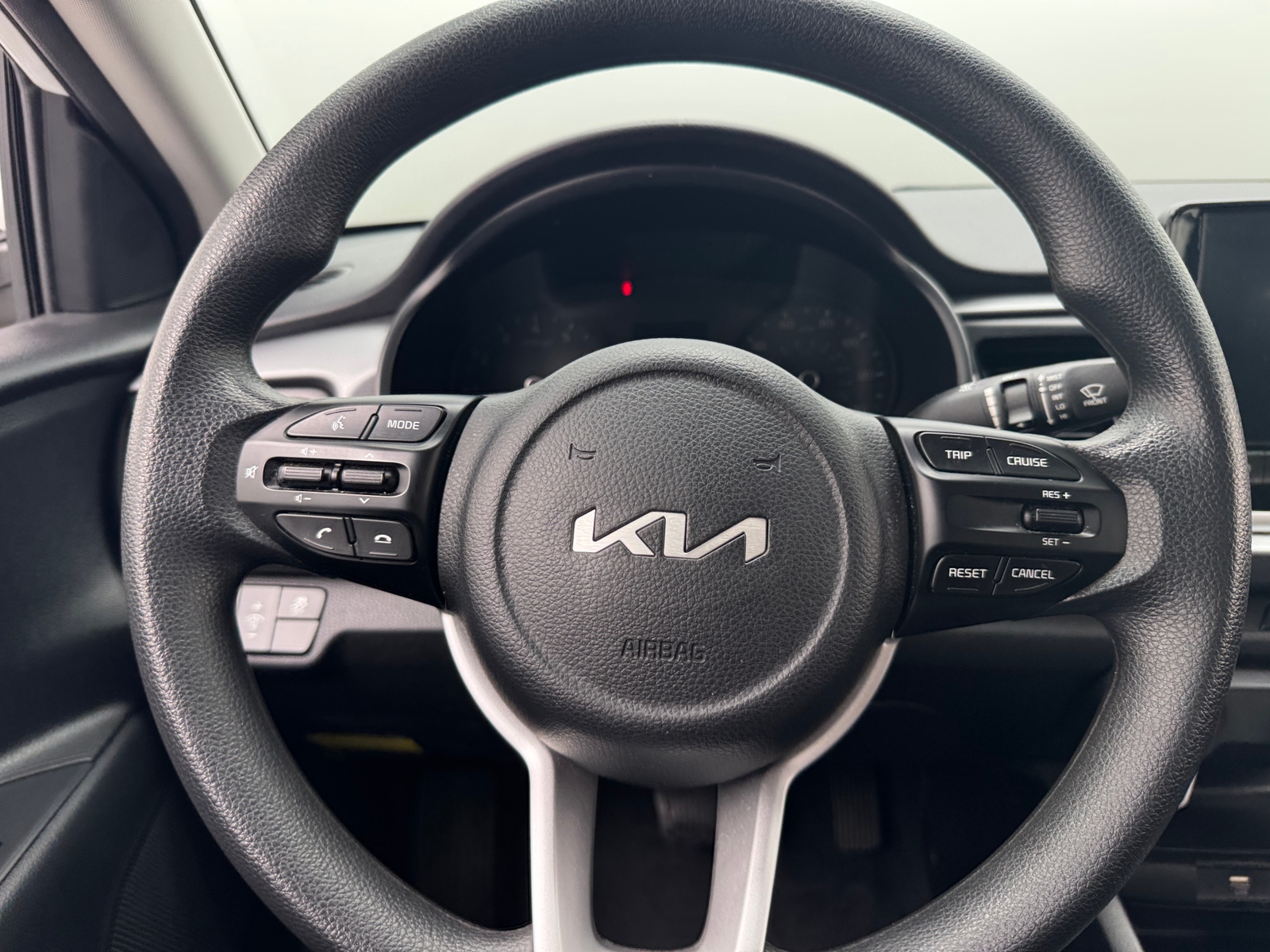 Thumbnail: 2022 Kia Rio - 5