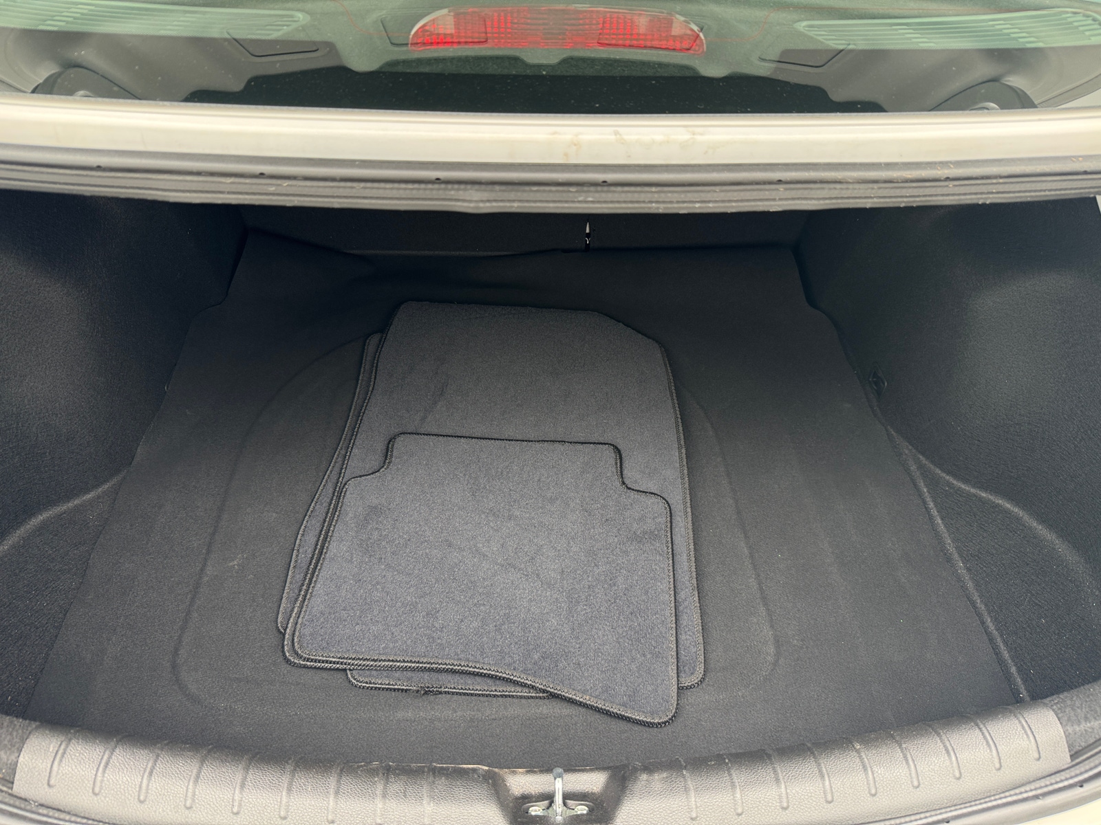 Thumbnail: 2022 Kia Rio - 7