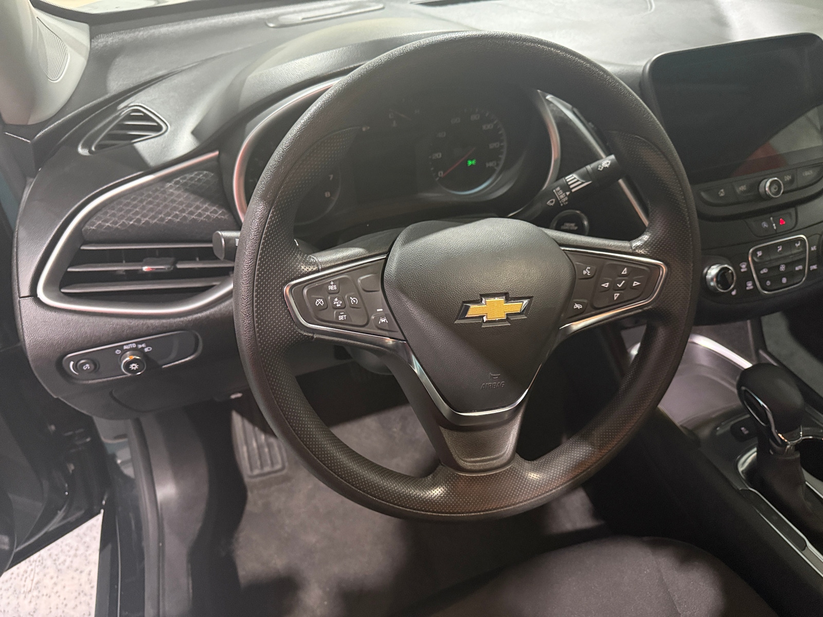 Thumbnail: 2024 Chevrolet Malibu - 5