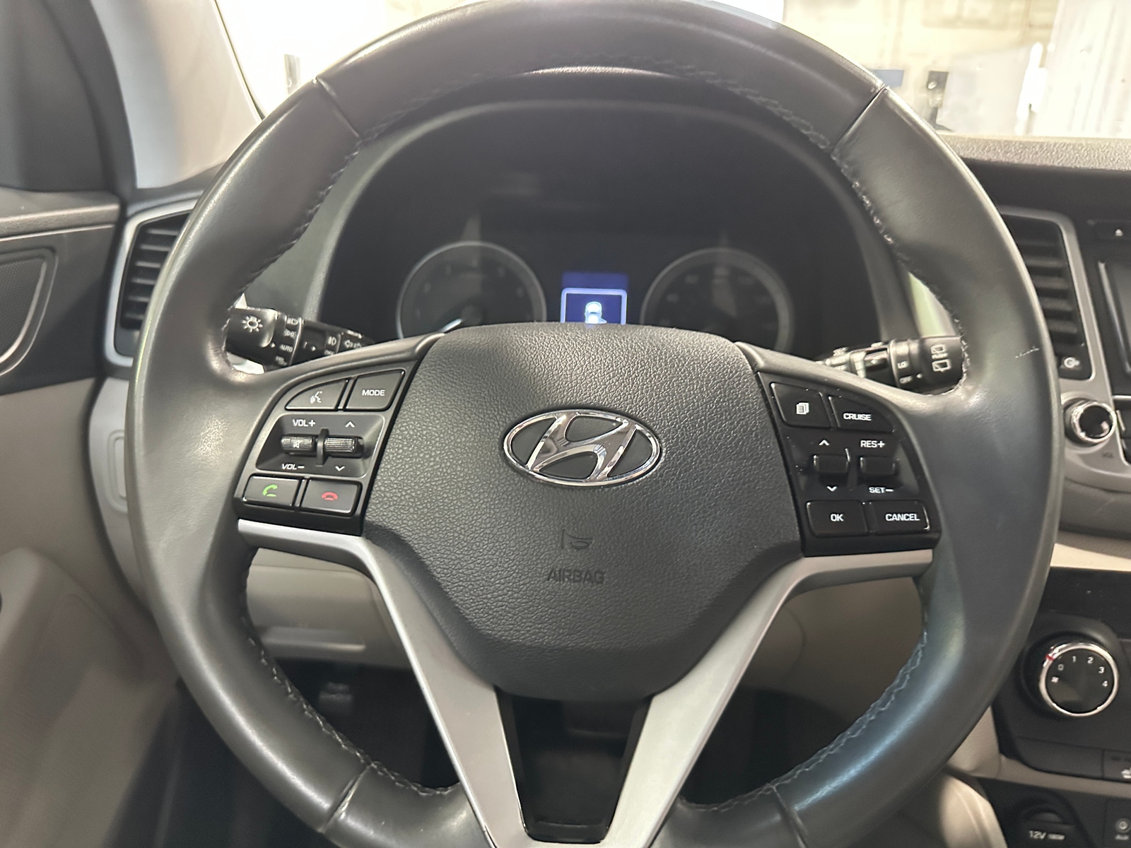 Thumbnail: 2017 Hyundai Tucson - 5