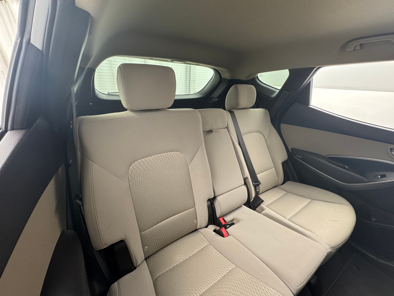 Thumbnail: 2016 Hyundai Santa Fe - 6