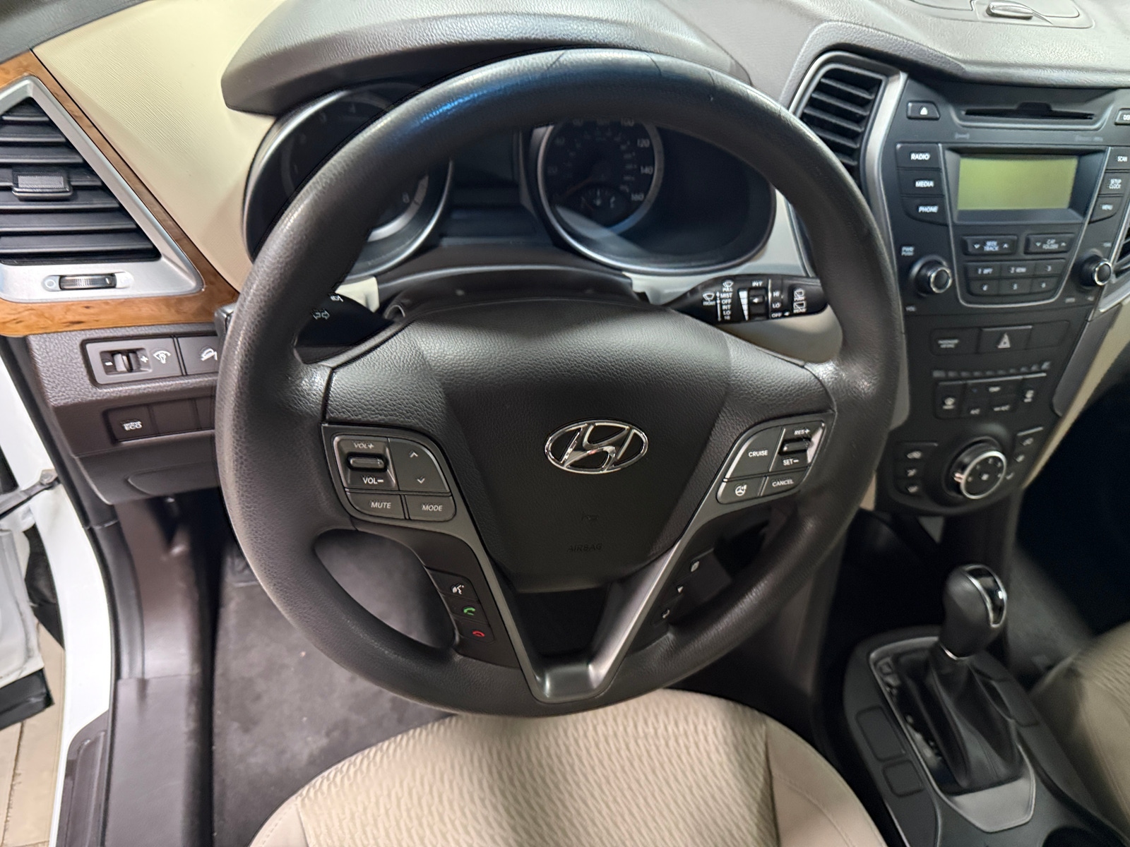 Thumbnail: 2016 Hyundai Santa Fe - 5