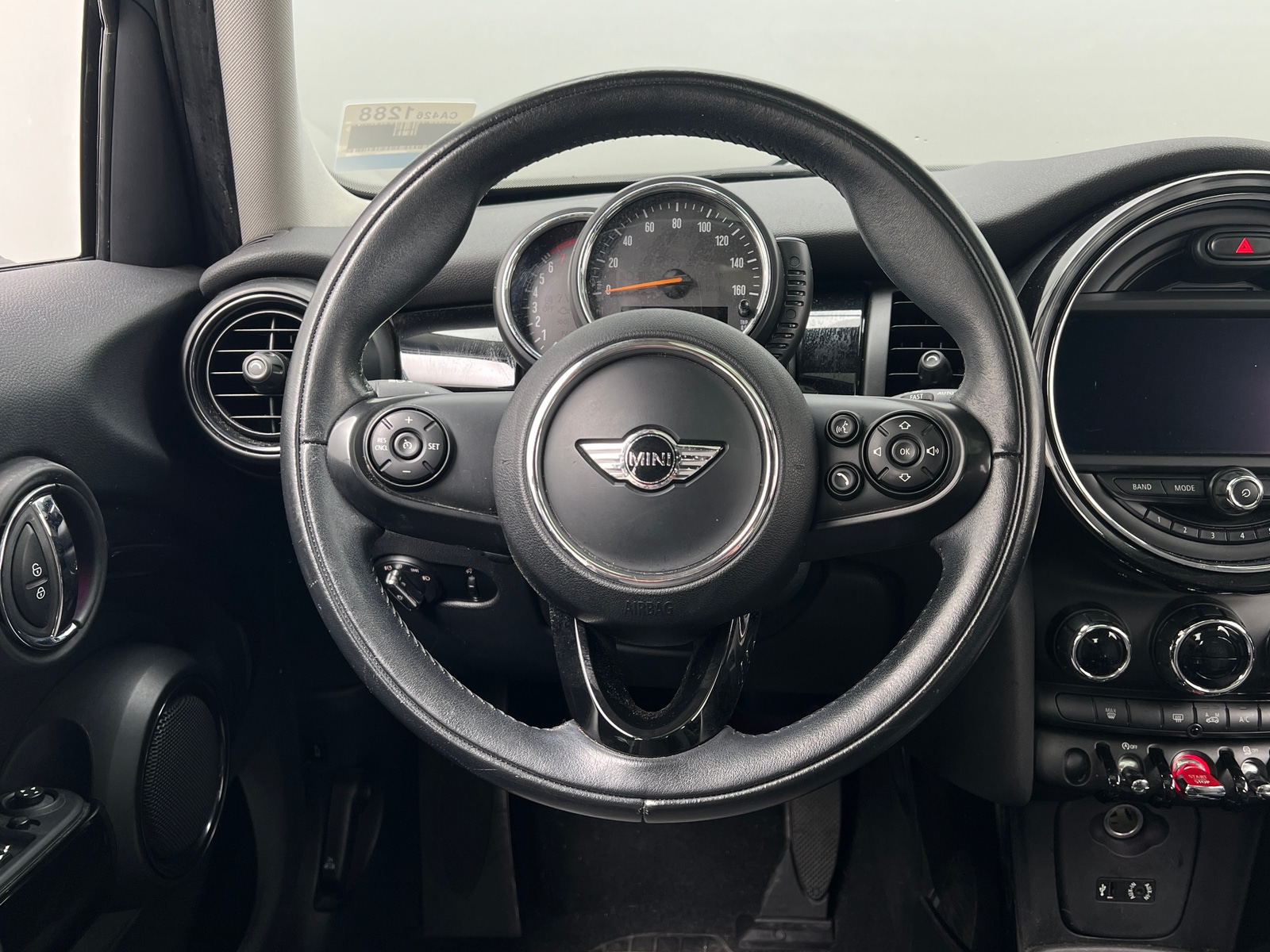 Thumbnail: 2016 MINI Cooper Hardtop - 4
