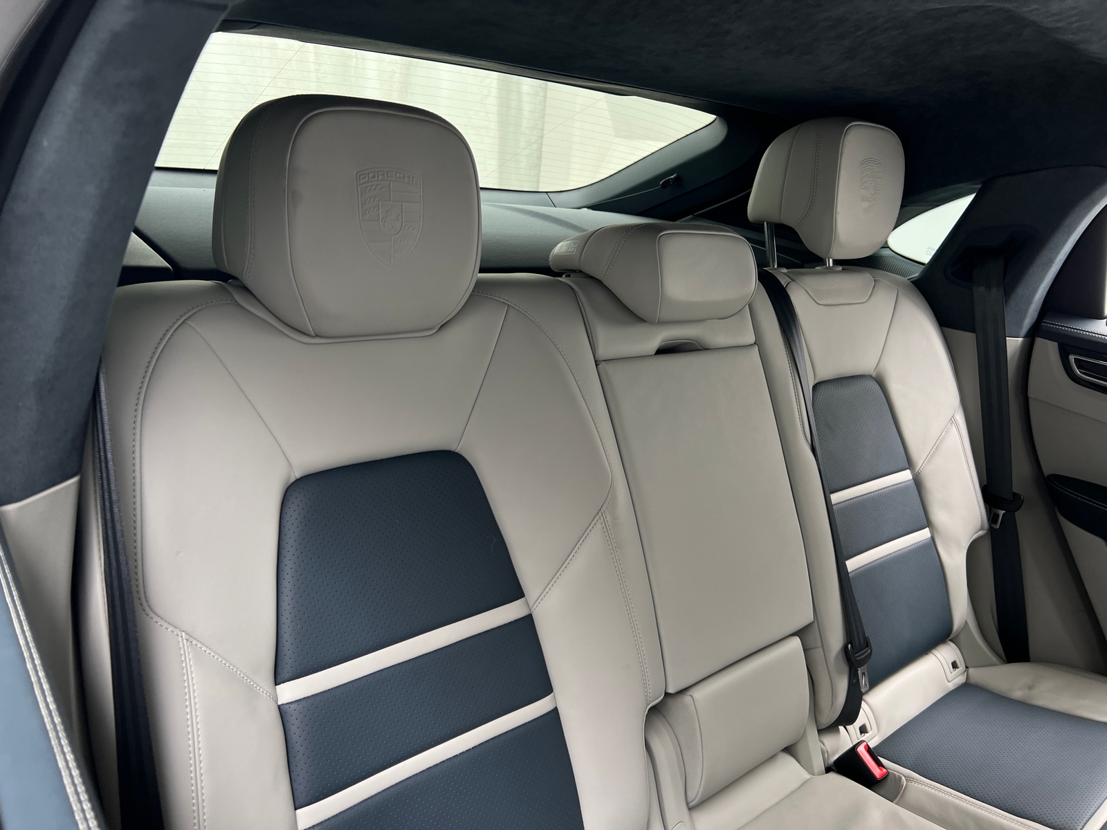 Thumbnail: 2021 Porsche  - 5