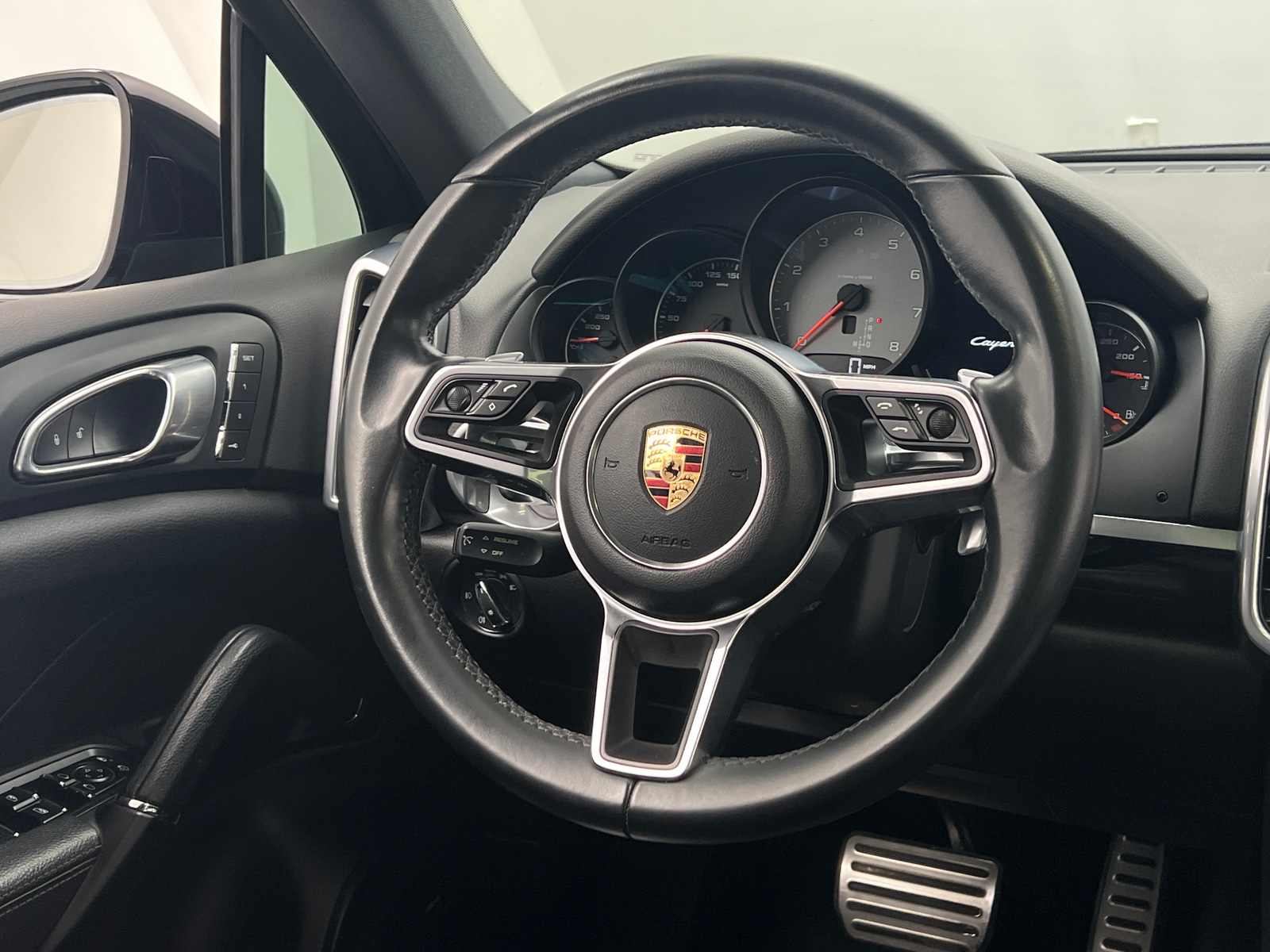 Thumbnail: 2016 Porsche Cayenne - 4