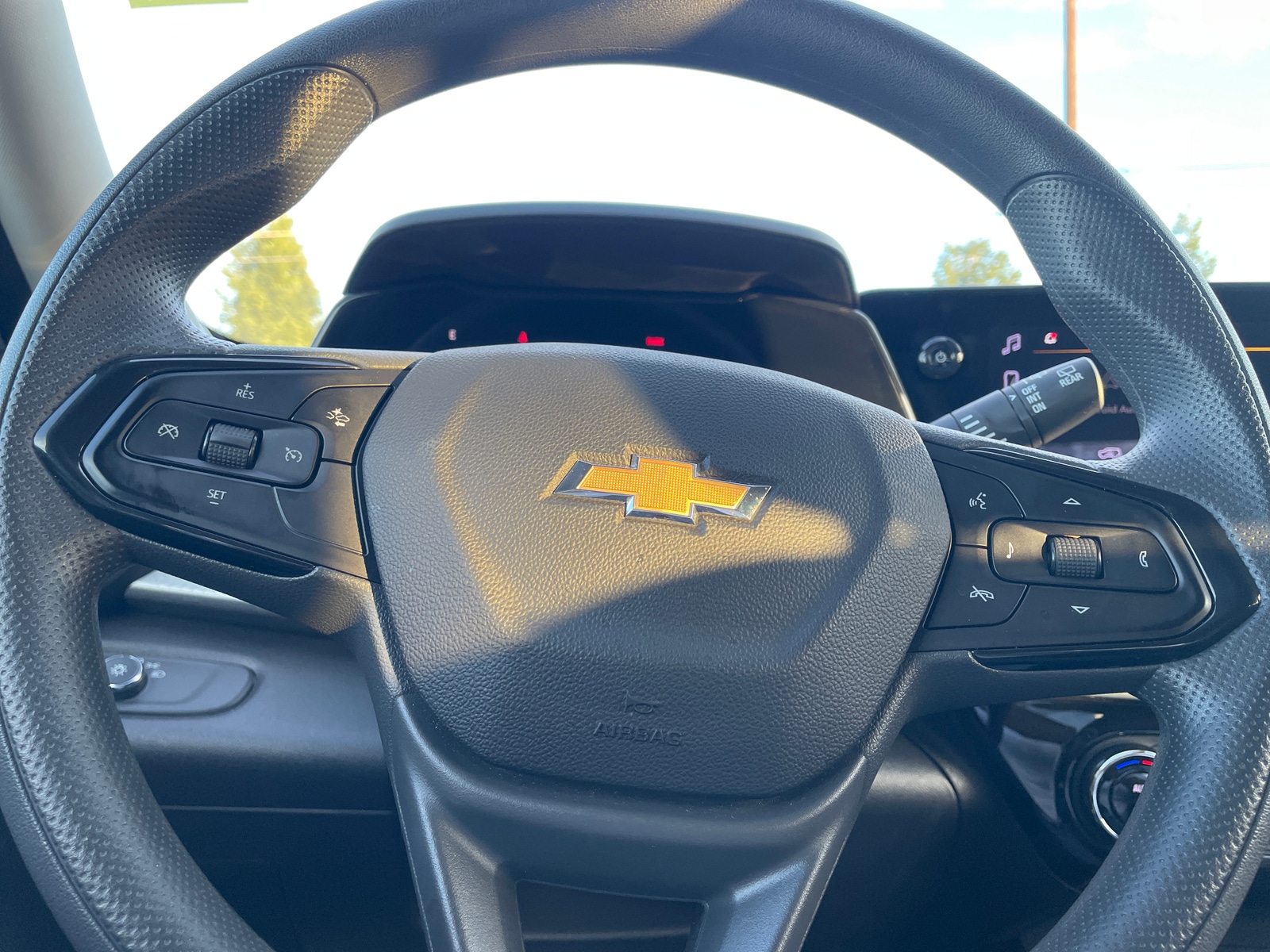 Thumbnail: 2025 Chevrolet Trax - 5