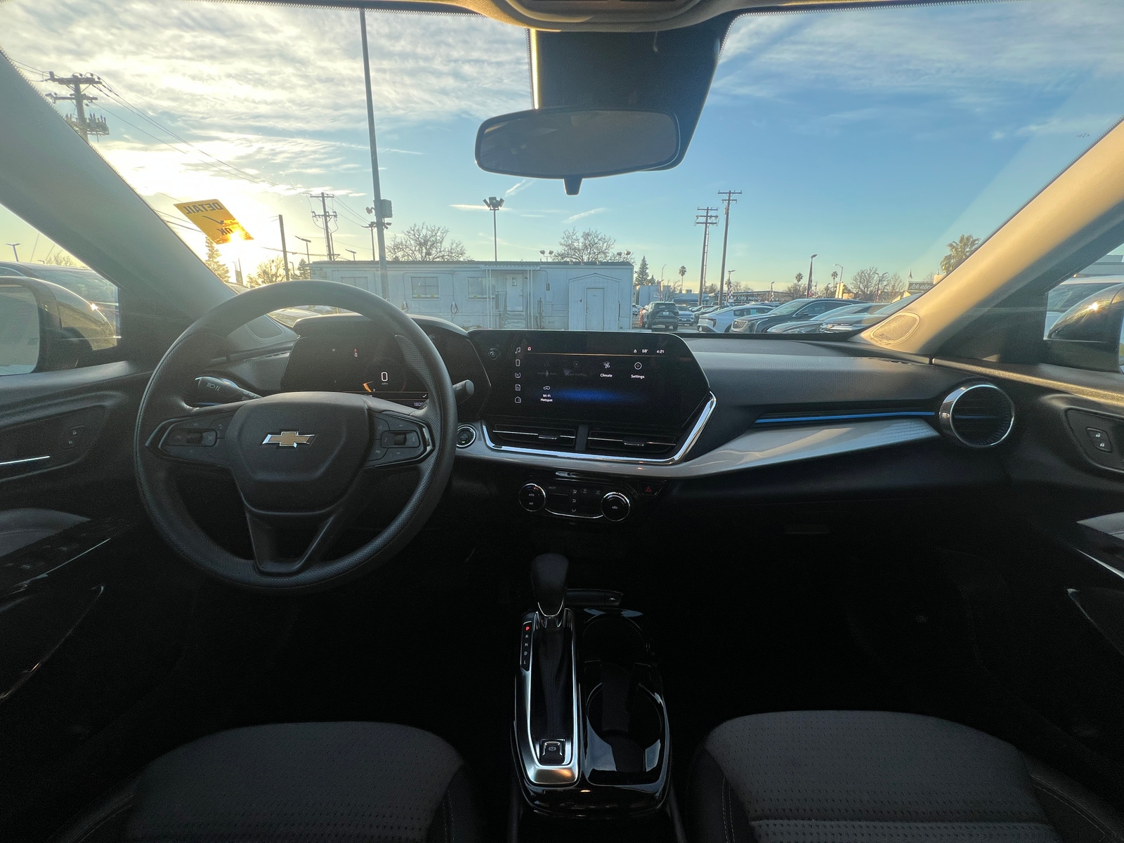 Thumbnail: 2025 Chevrolet Trax - 3