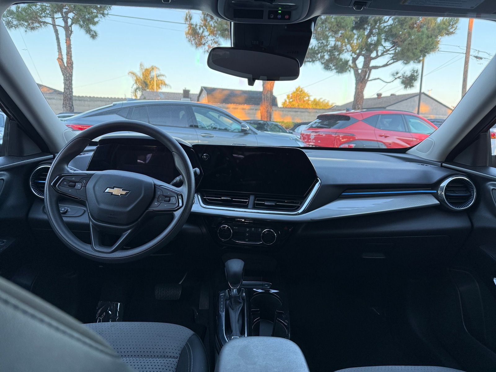 Thumbnail: 2025 Chevrolet Trax - 3