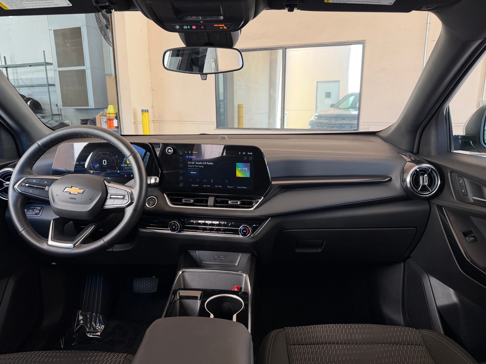 Thumbnail: 2025 Chevrolet Equinox - 3