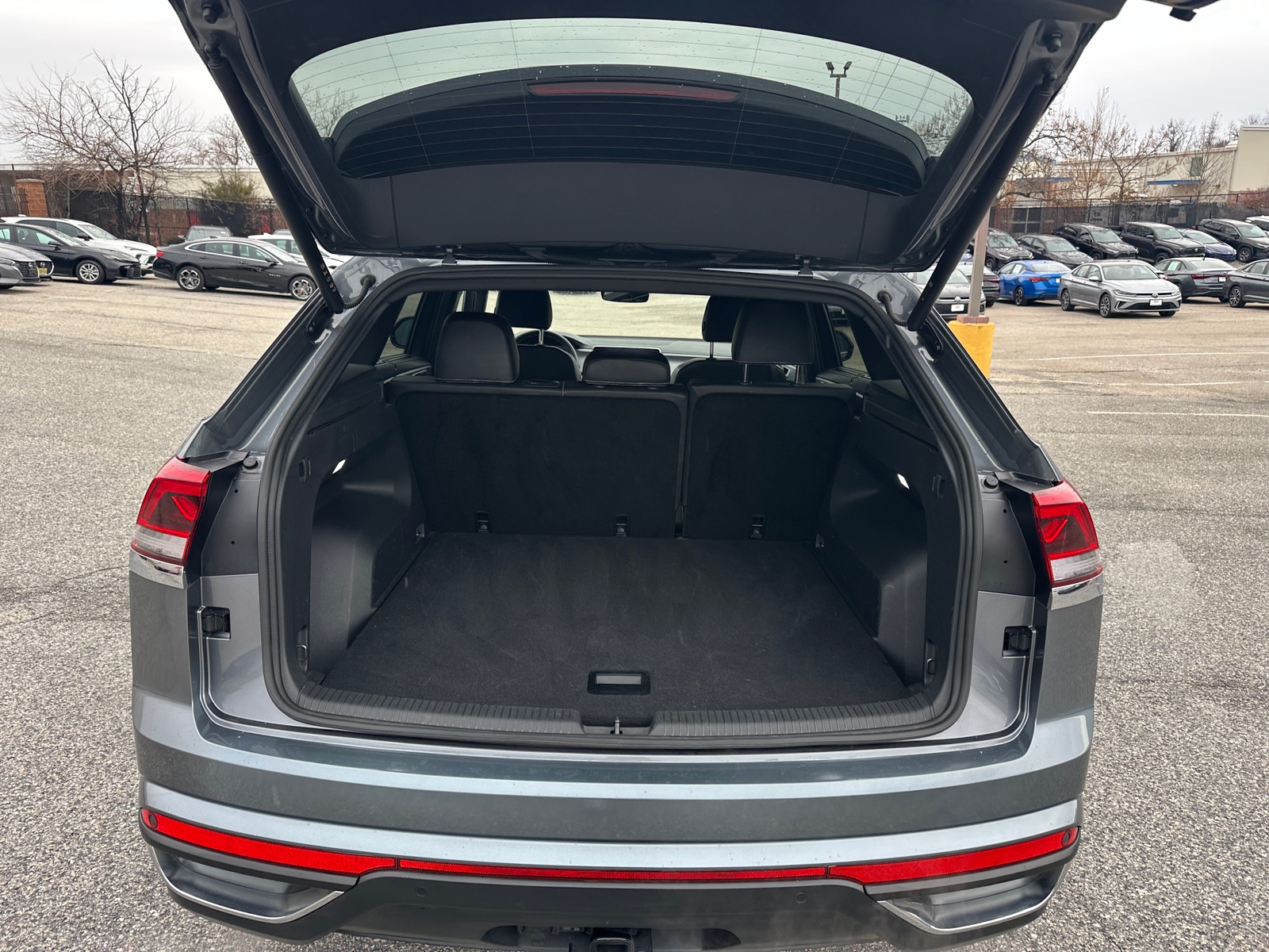 Thumbnail: 2025 Volkswagen Atlas - 5