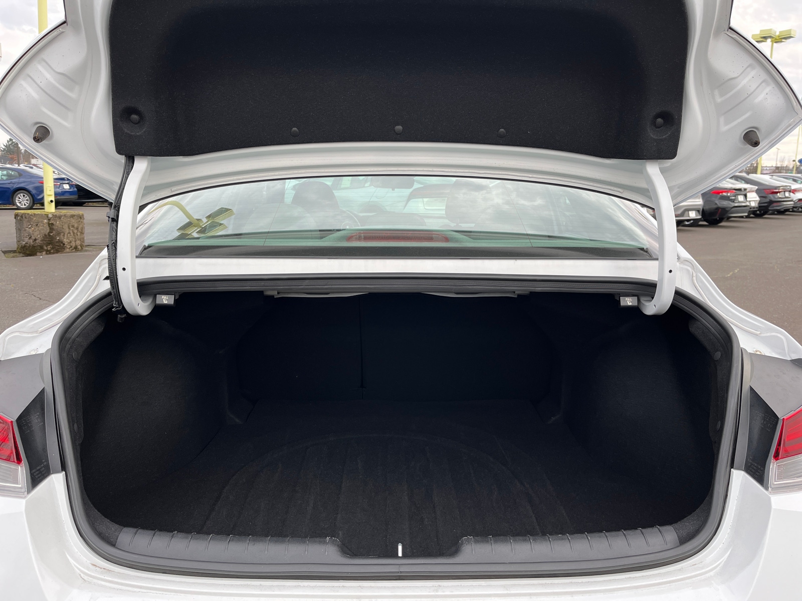 Thumbnail: 2025 Hyundai Elantra - 6