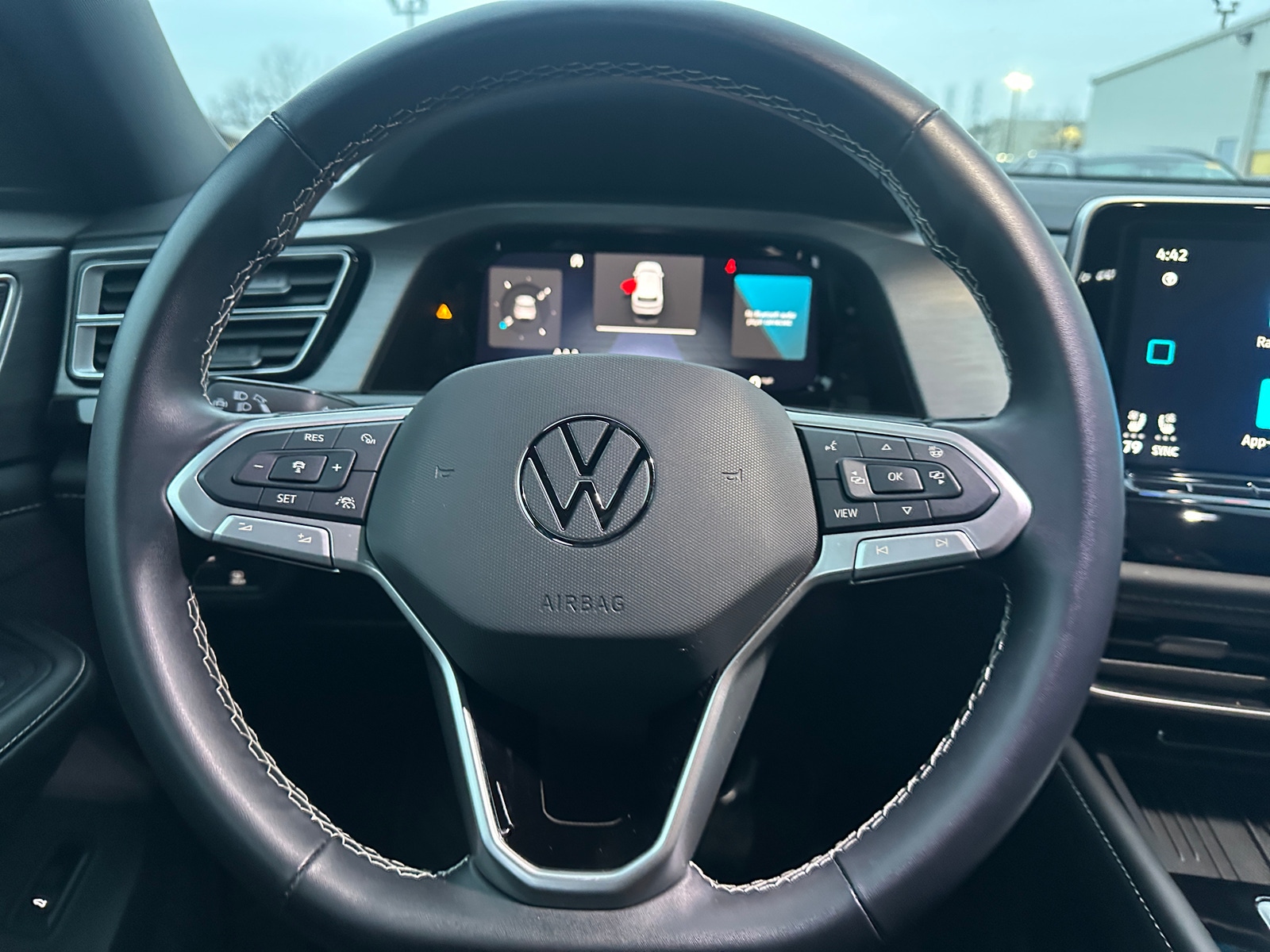 Thumbnail: 2025 Volkswagen Atlas - 4