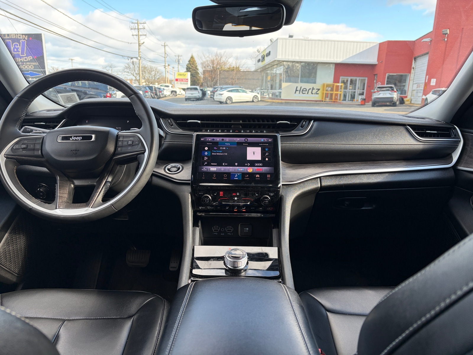 Thumbnail: 2023 Jeep Grand Cherokee L - 3