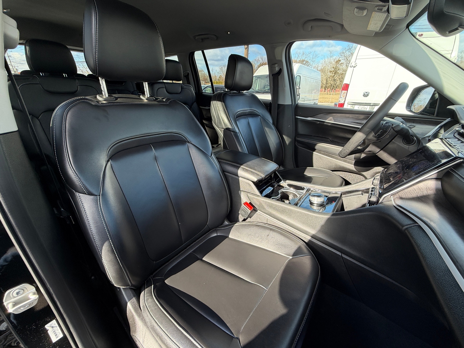 Thumbnail: 2023 Jeep Grand Cherokee L - 2