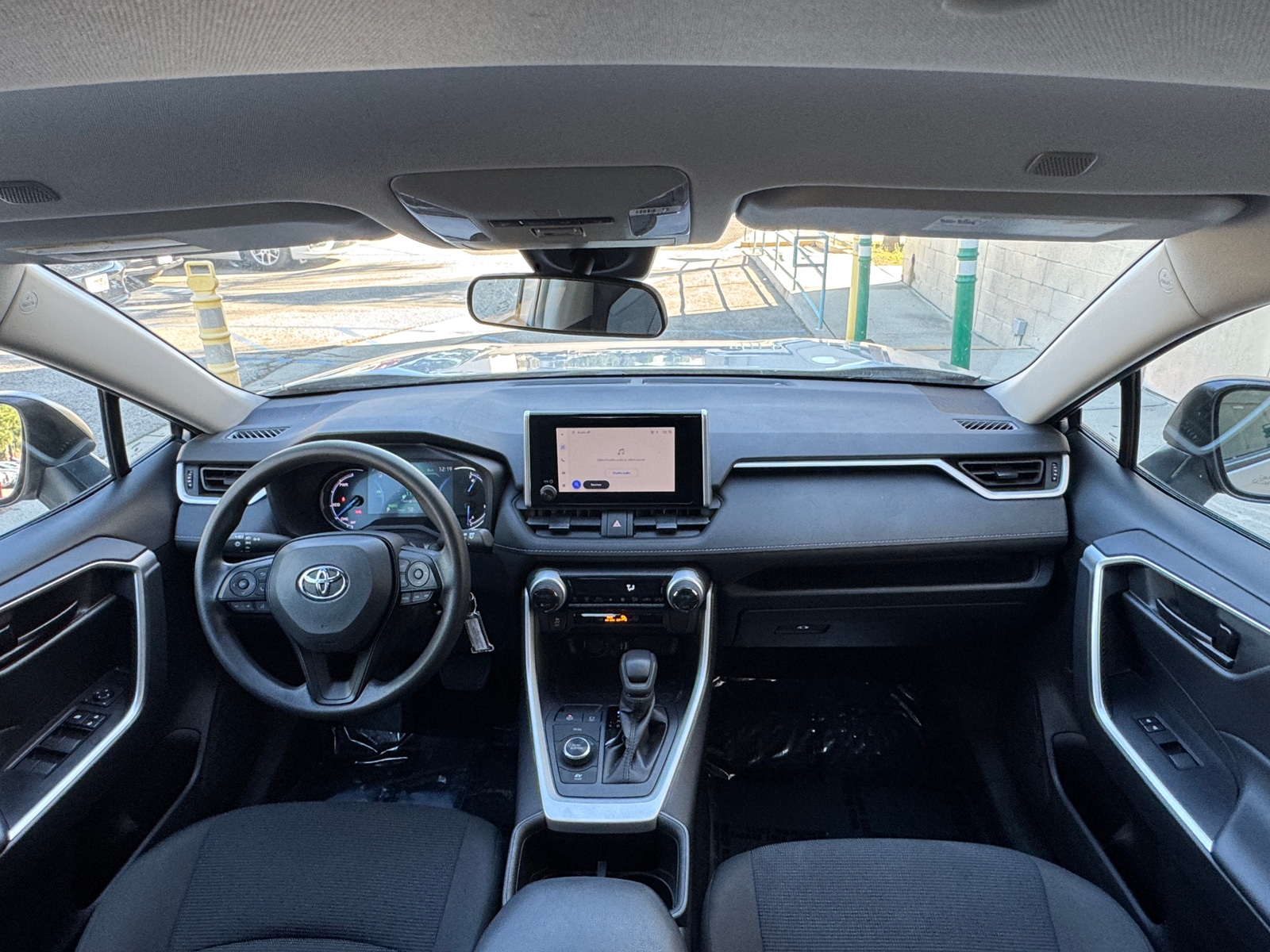 Thumbnail: 2025 Toyota RAV4 - 3