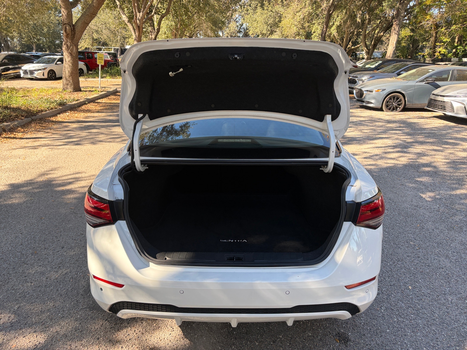 Thumbnail: 2025 Nissan Sentra - 5