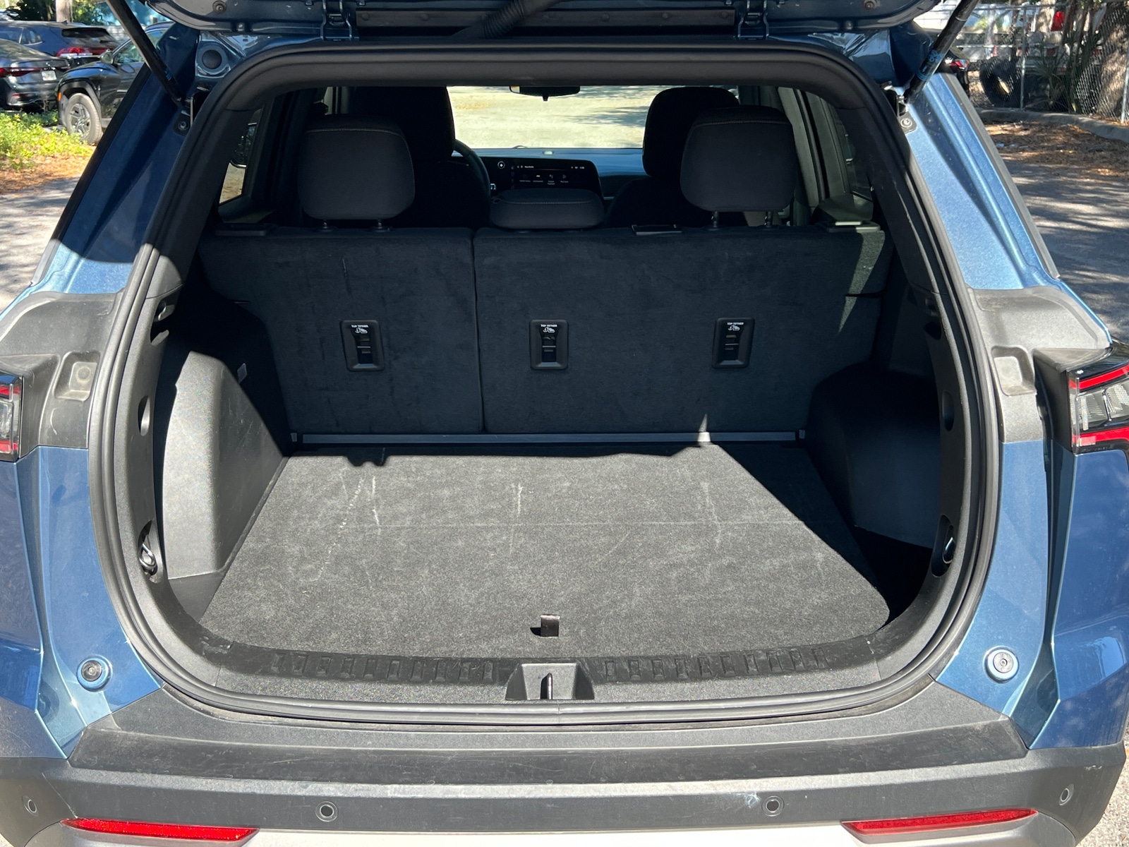 Thumbnail: 2025 Chevrolet Equinox - 4