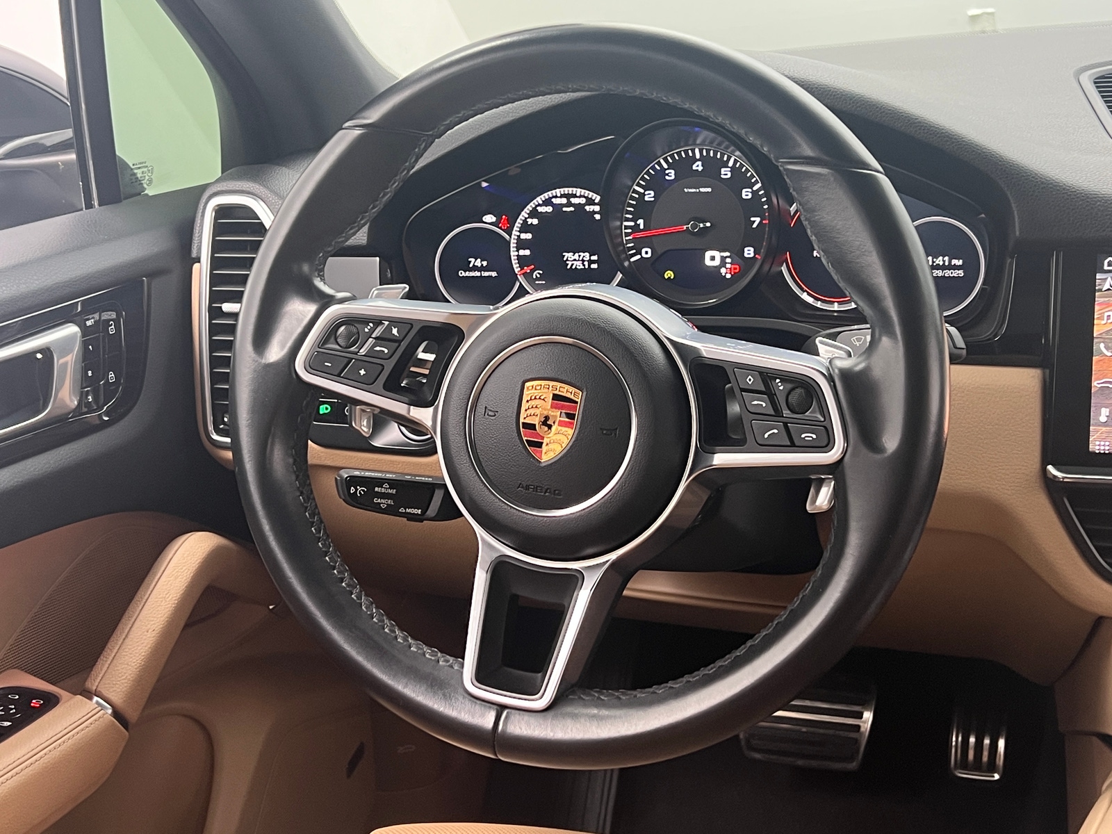 Thumbnail: 2019 Porsche Cayenne - 4