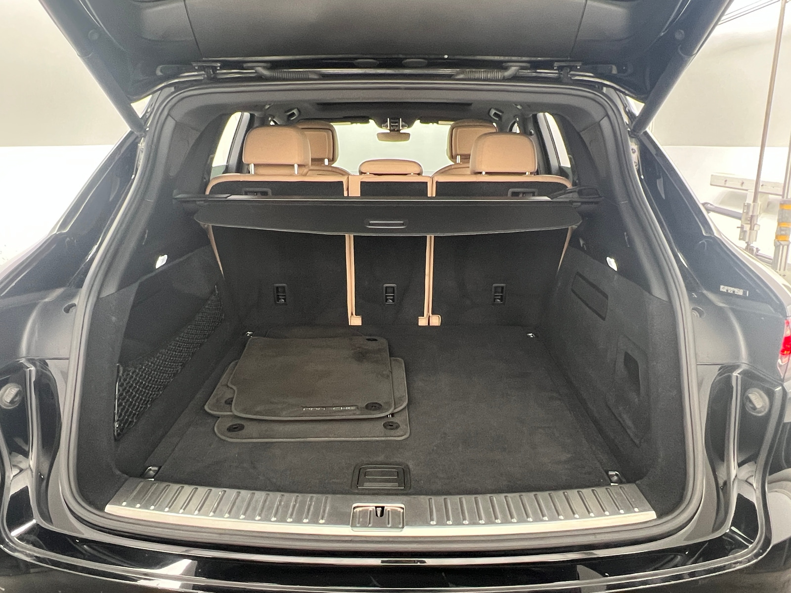 Thumbnail: 2019 Porsche Cayenne - 6