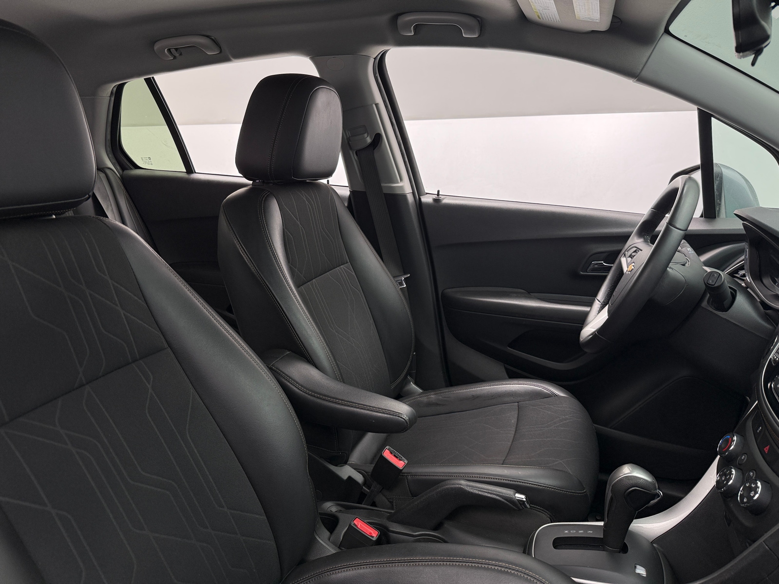 Thumbnail: 2019 Chevrolet Trax - 2