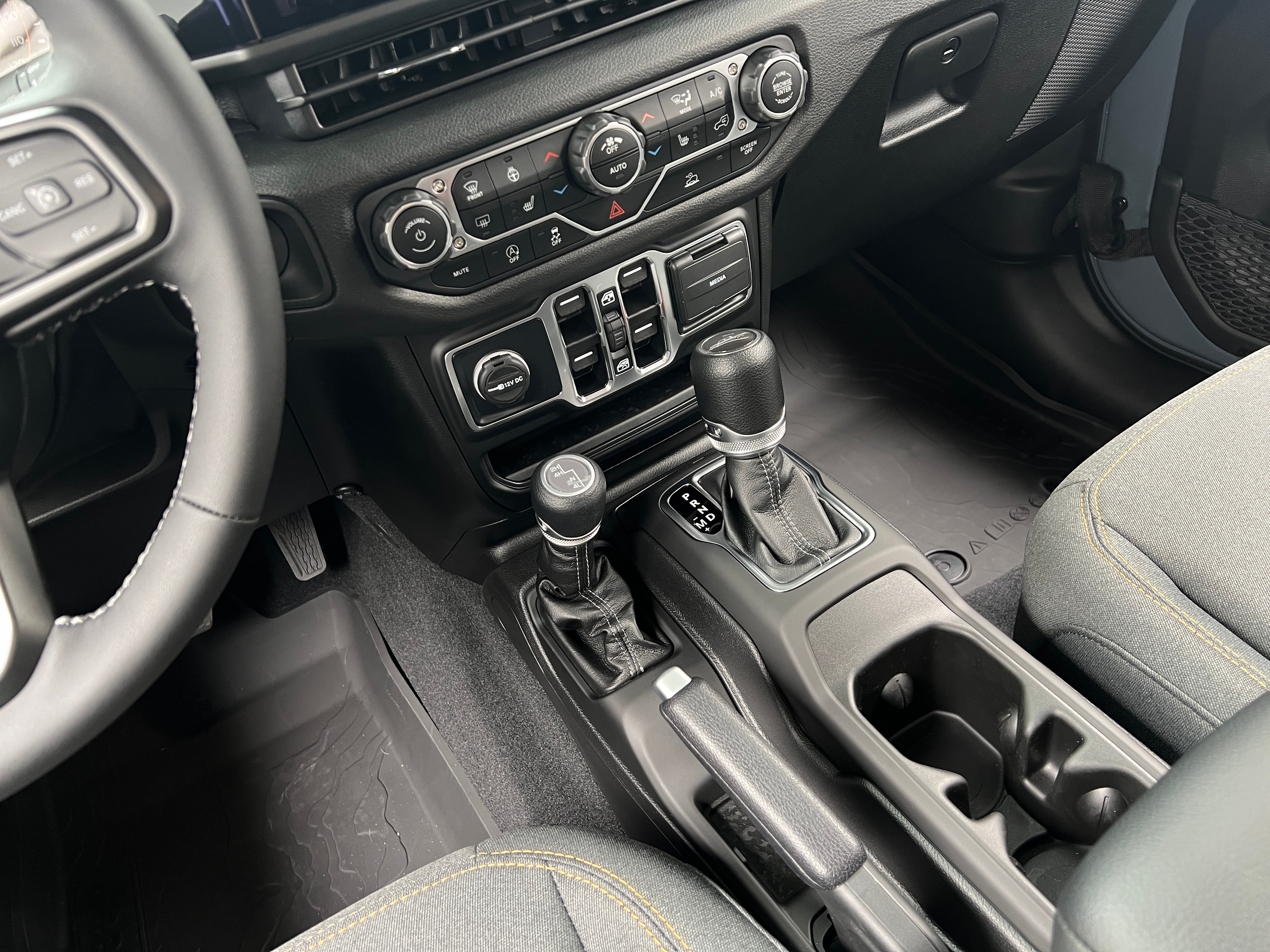 2025 Jeep Gladiator Sport S - Photo 5