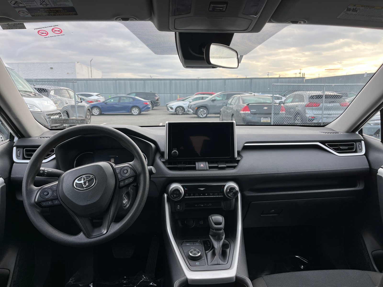 Thumbnail: 2025 Toyota RAV4 - 3