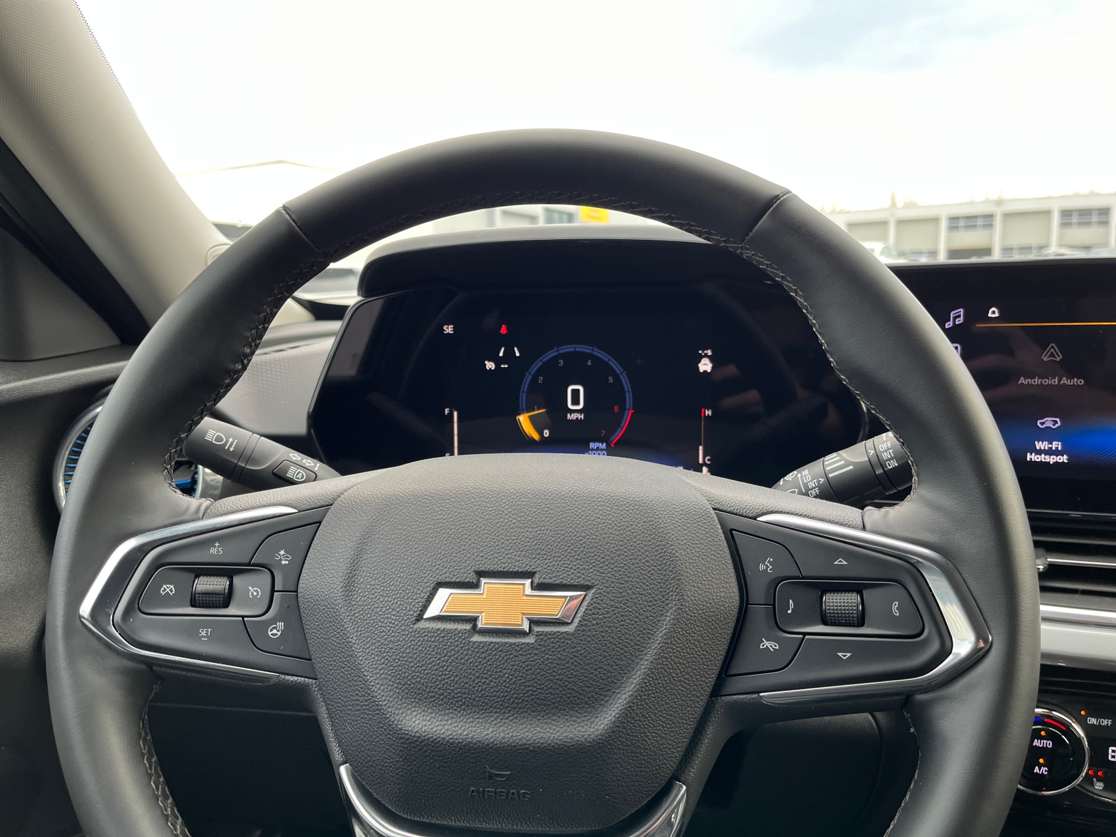 Thumbnail: 2025 Chevrolet Trax - 5