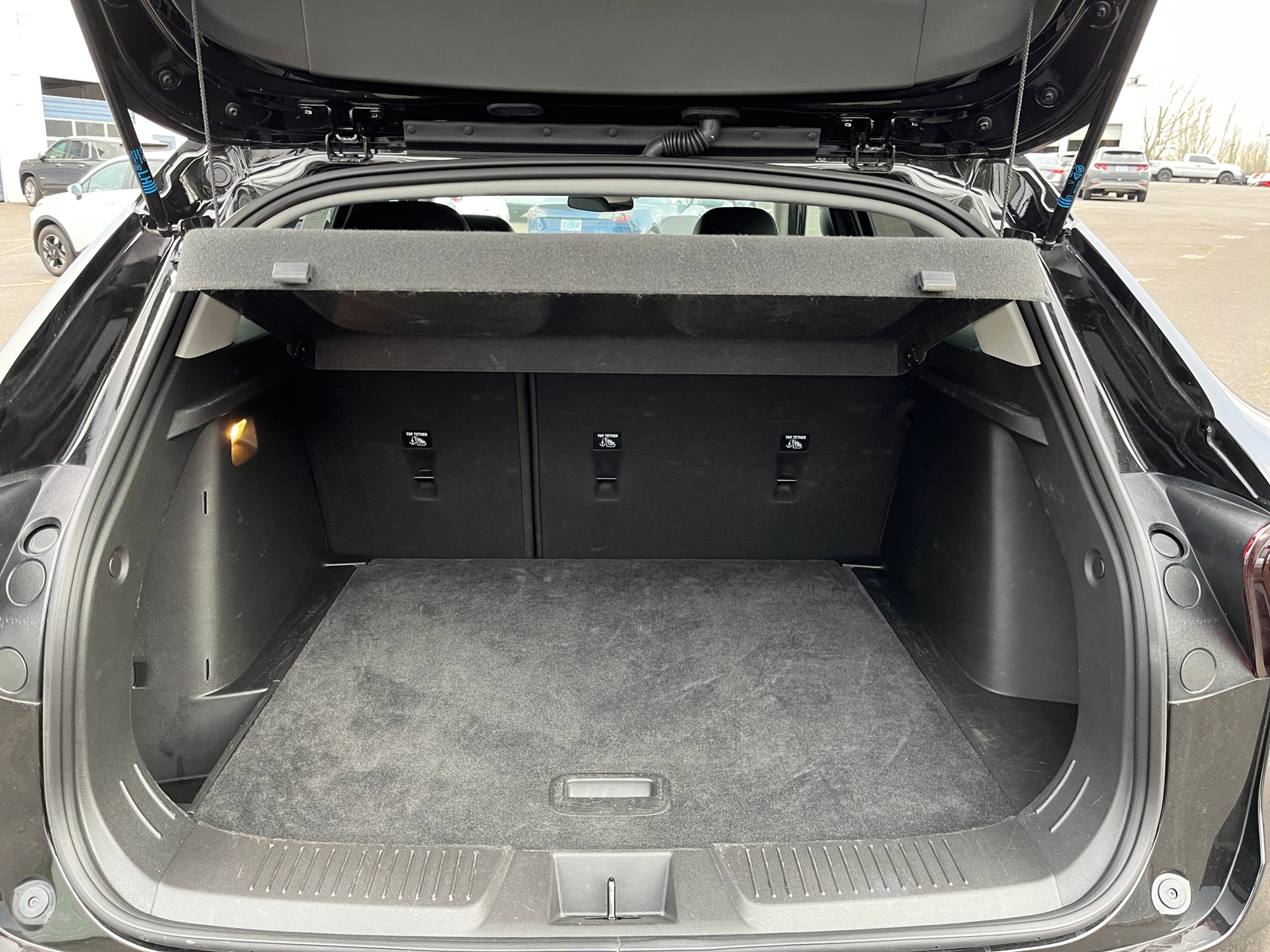 Thumbnail: 2025 Chevrolet Trax - 6