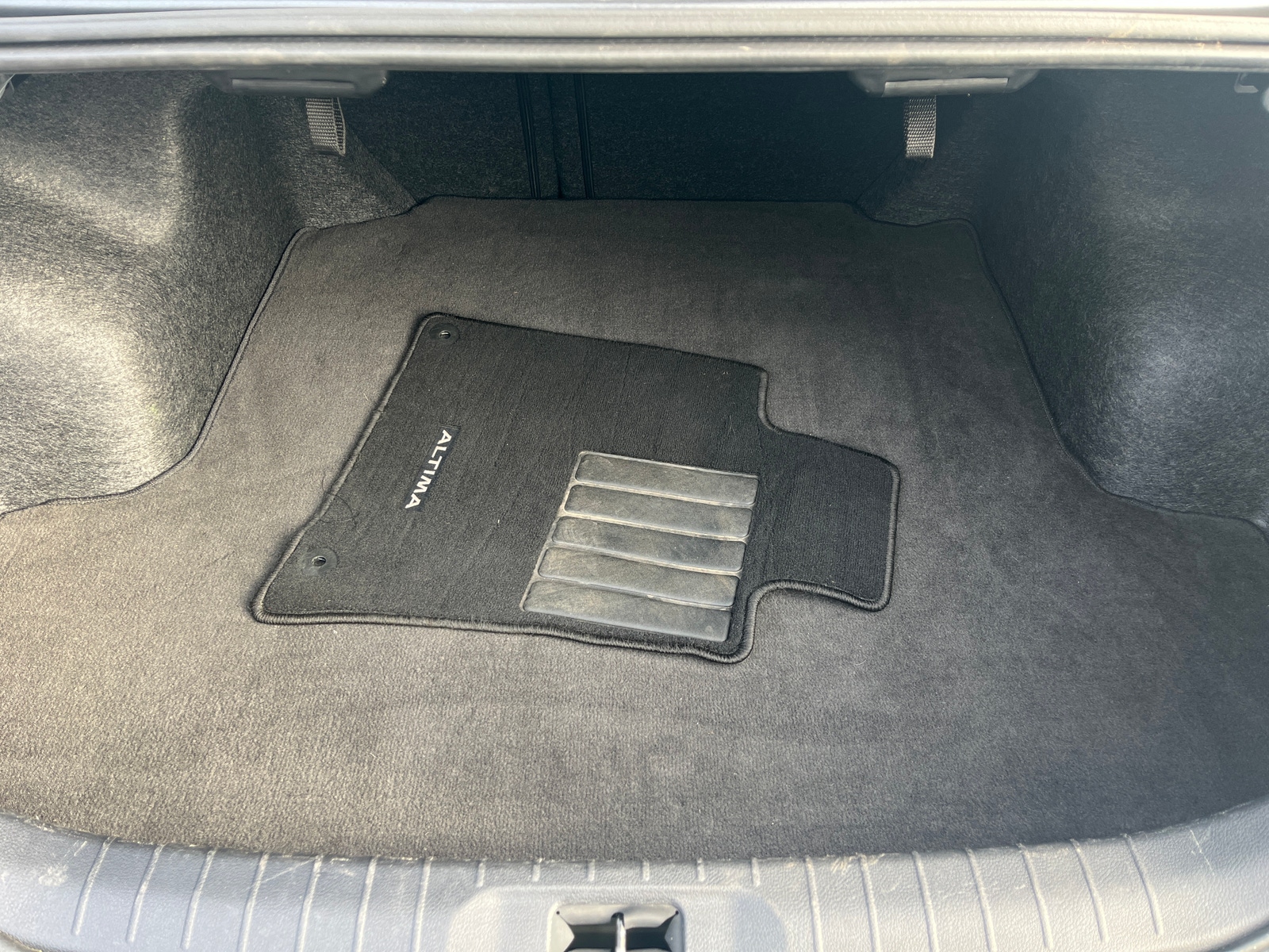 Thumbnail: 2025 Nissan Altima - 4