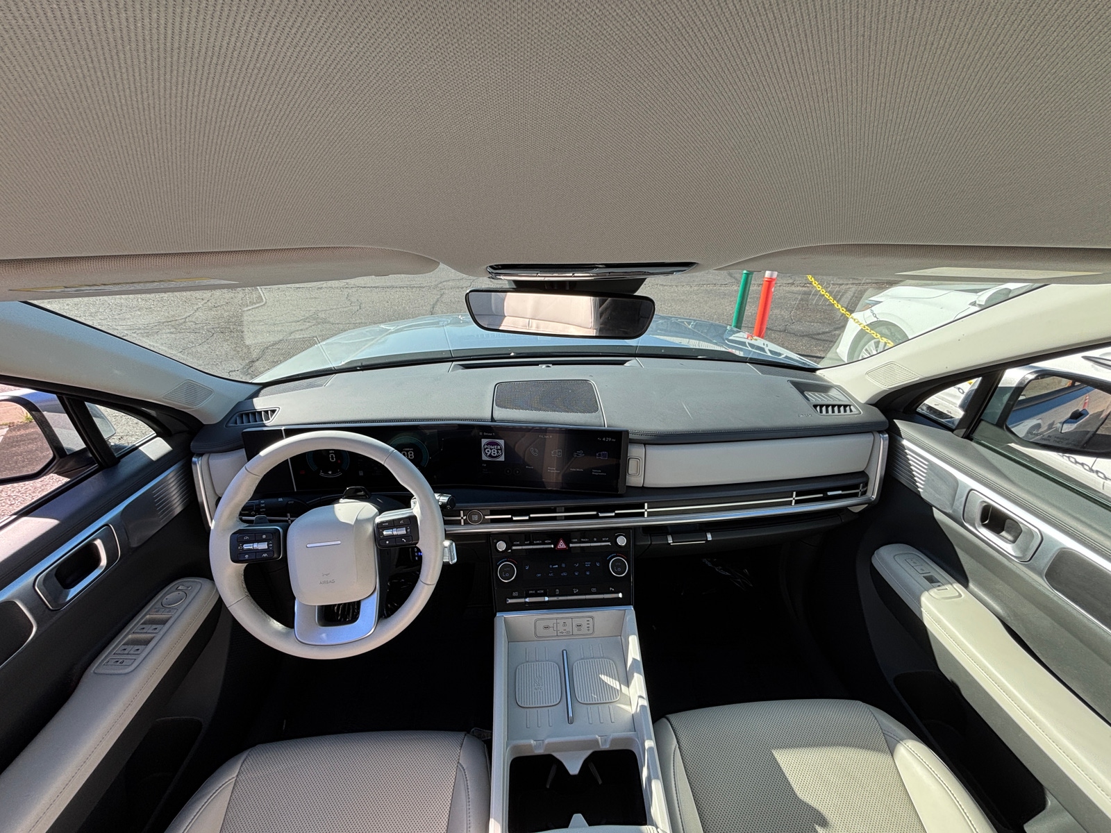 Thumbnail: 2025 Hyundai Santa Fe - 2