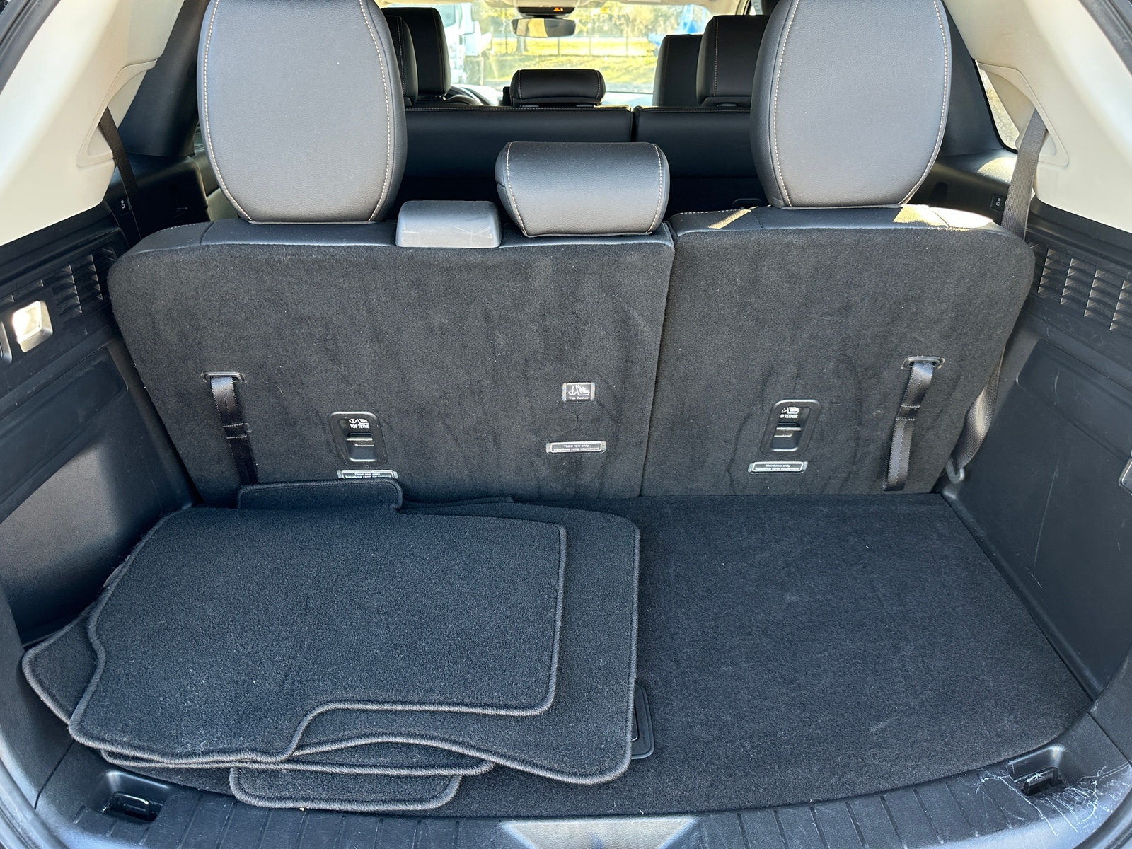 Thumbnail: 2025 Mazda CX-90 - 6