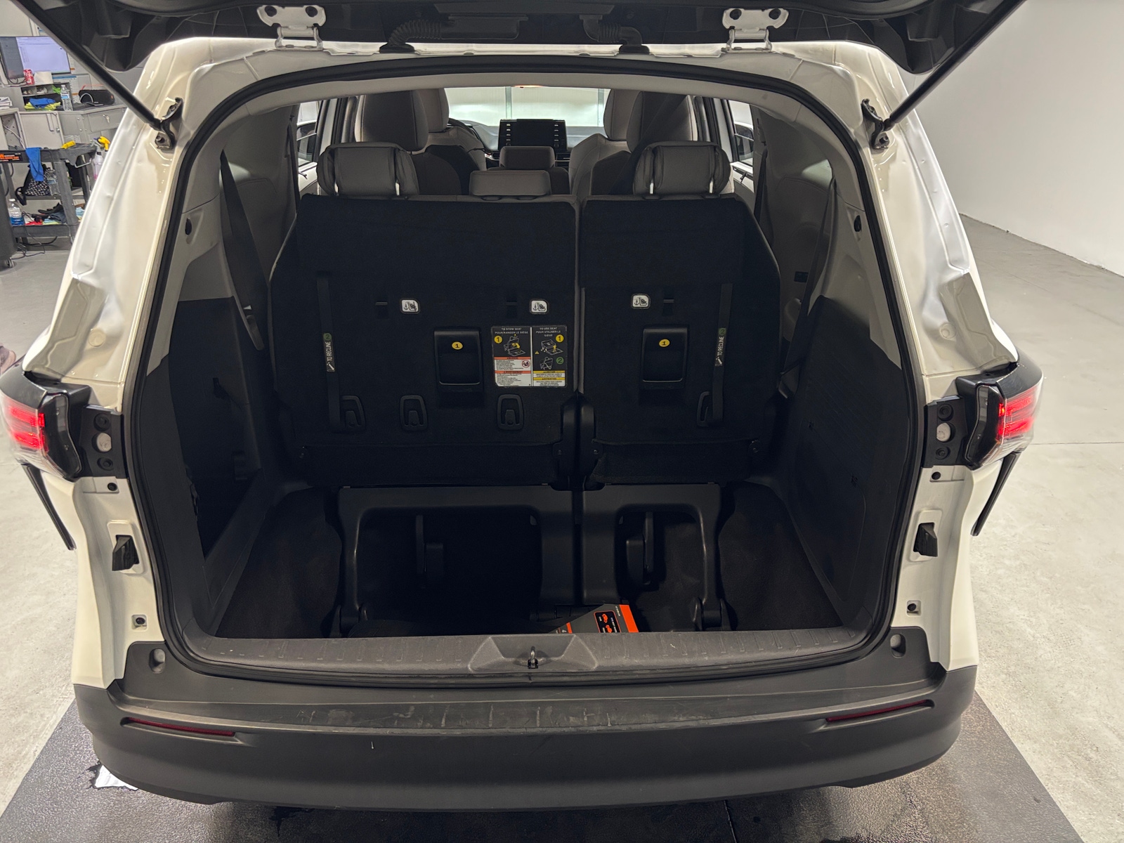 Thumbnail: 2024 Toyota Sienna - 7