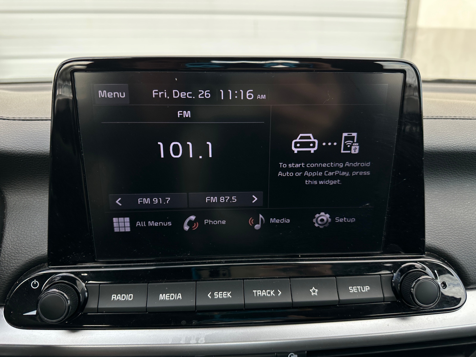 Thumbnail: 2023 Kia Forte - 4