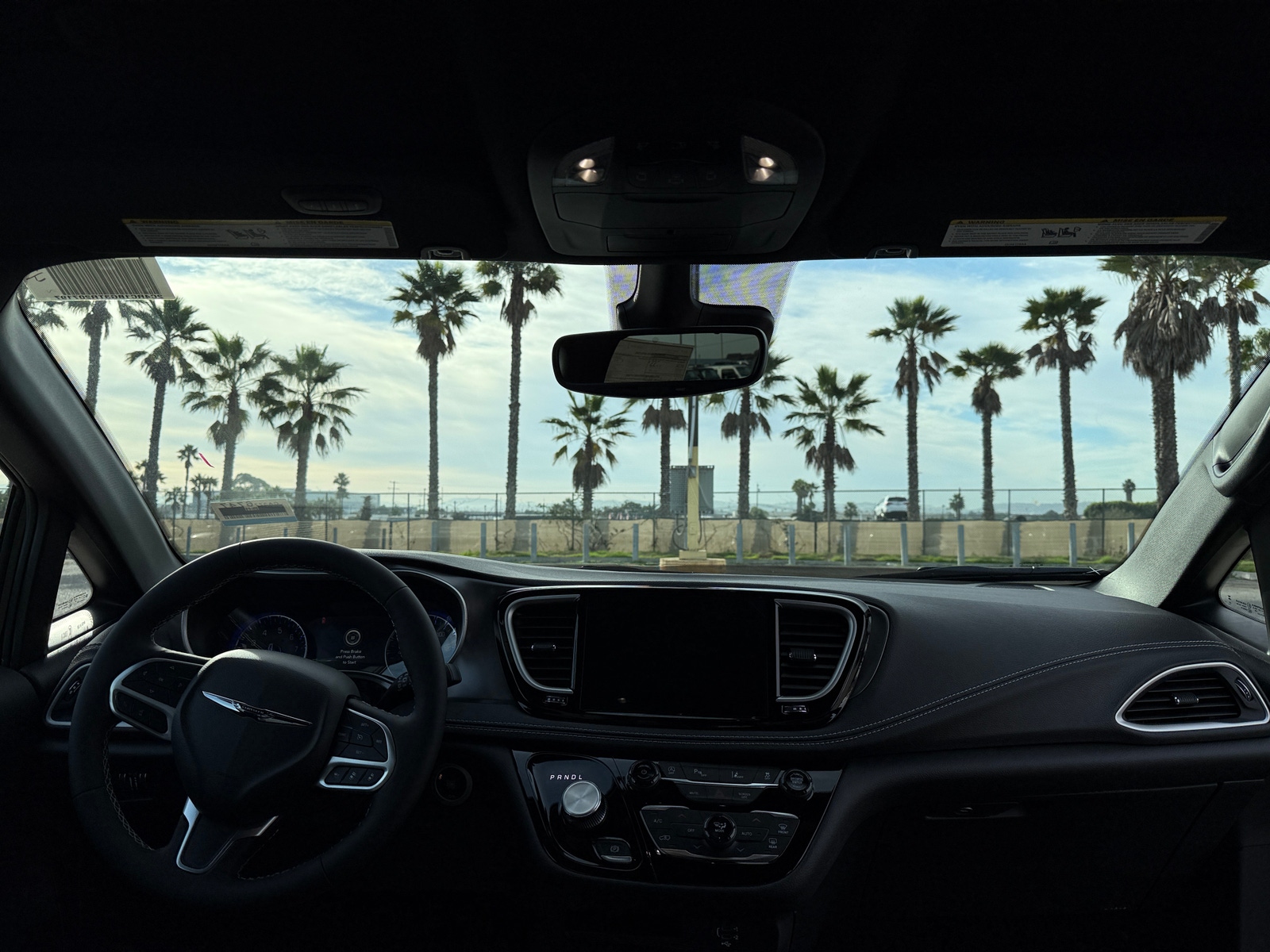 Thumbnail: 2026 Chrysler Pacifica - 2