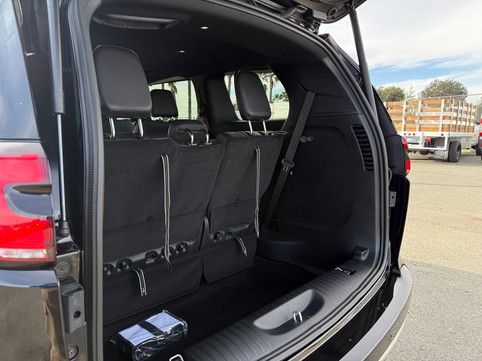 Thumbnail: 2026 Chrysler Pacifica - 6