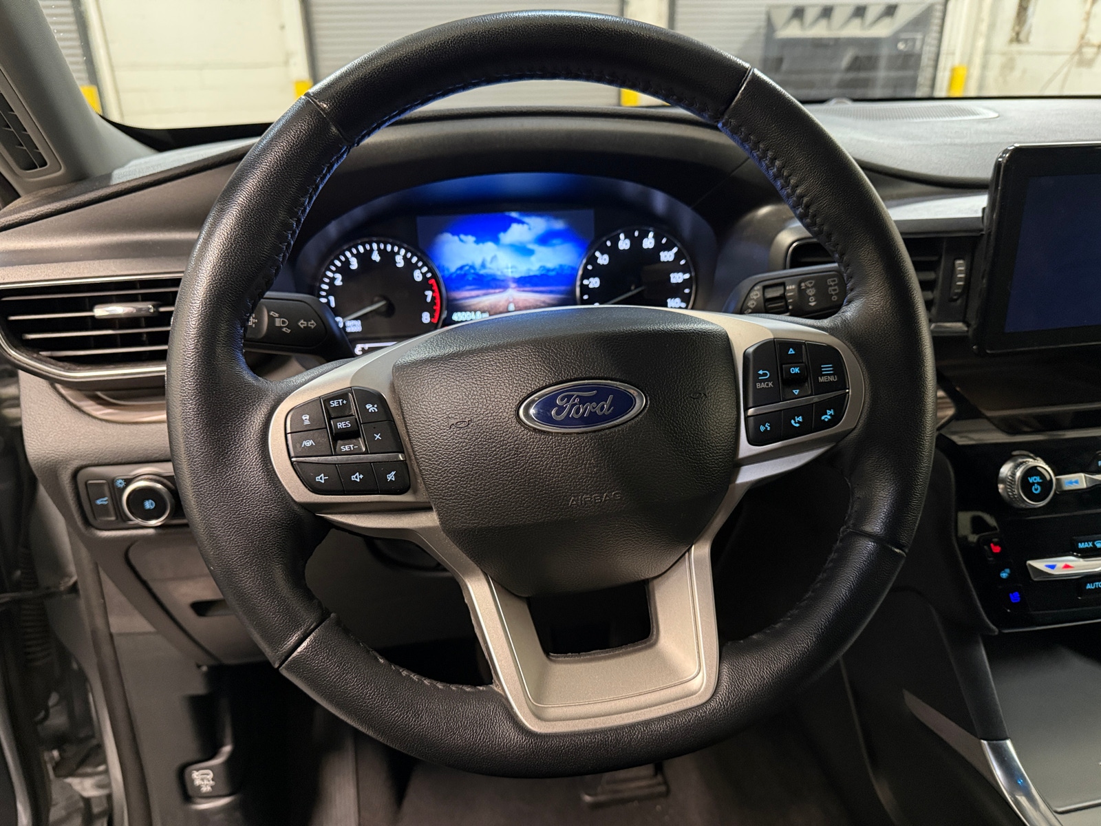 Thumbnail: 2023 Ford Explorer - 4