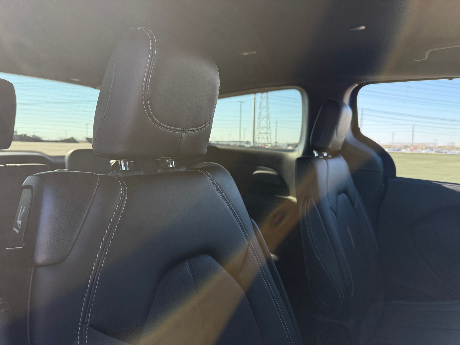 Thumbnail: 2026 Chrysler Pacifica - 5