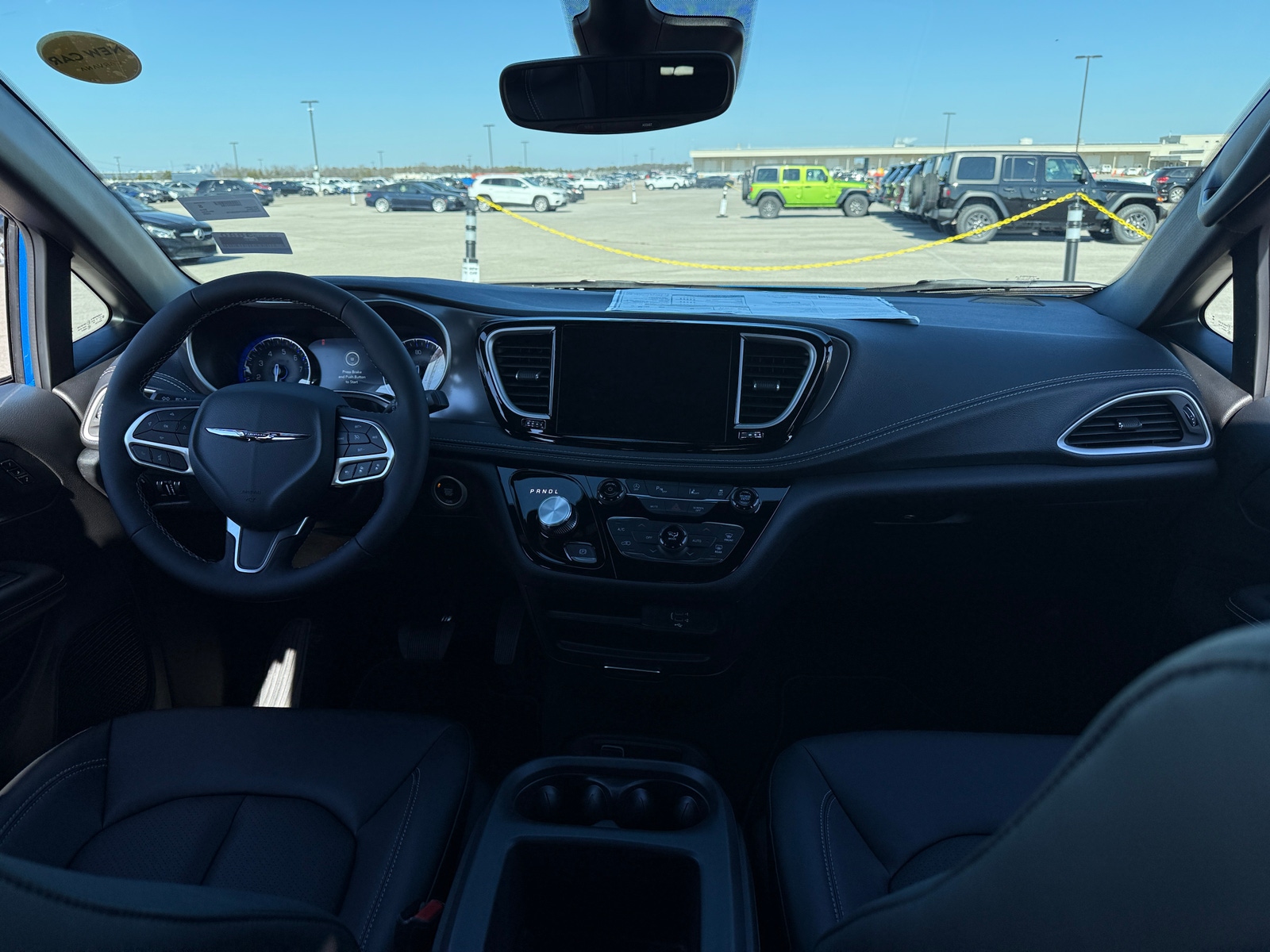 Thumbnail: 2026 Chrysler Pacifica - 2