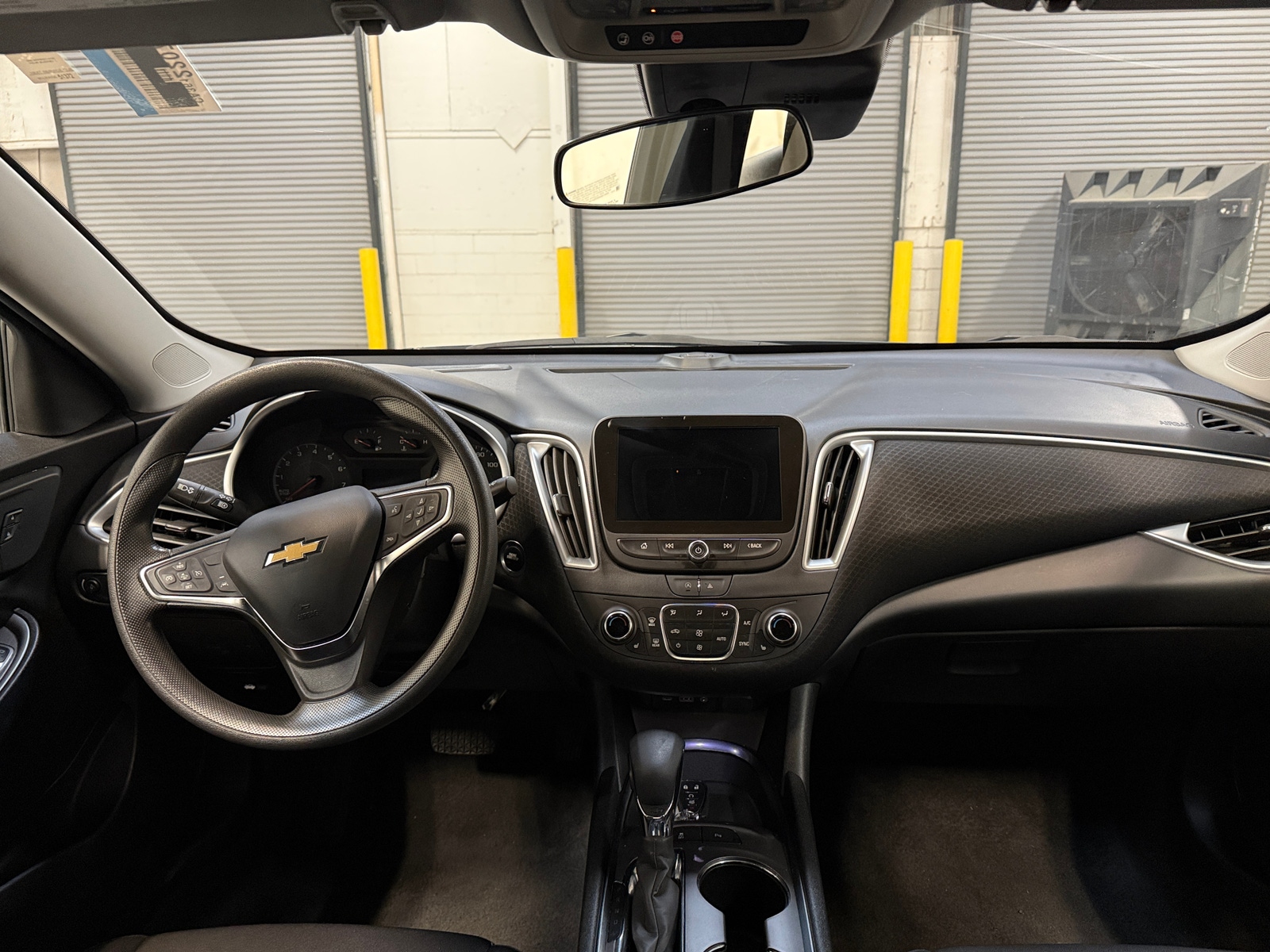 Thumbnail: 2024 Chevrolet Malibu - 3