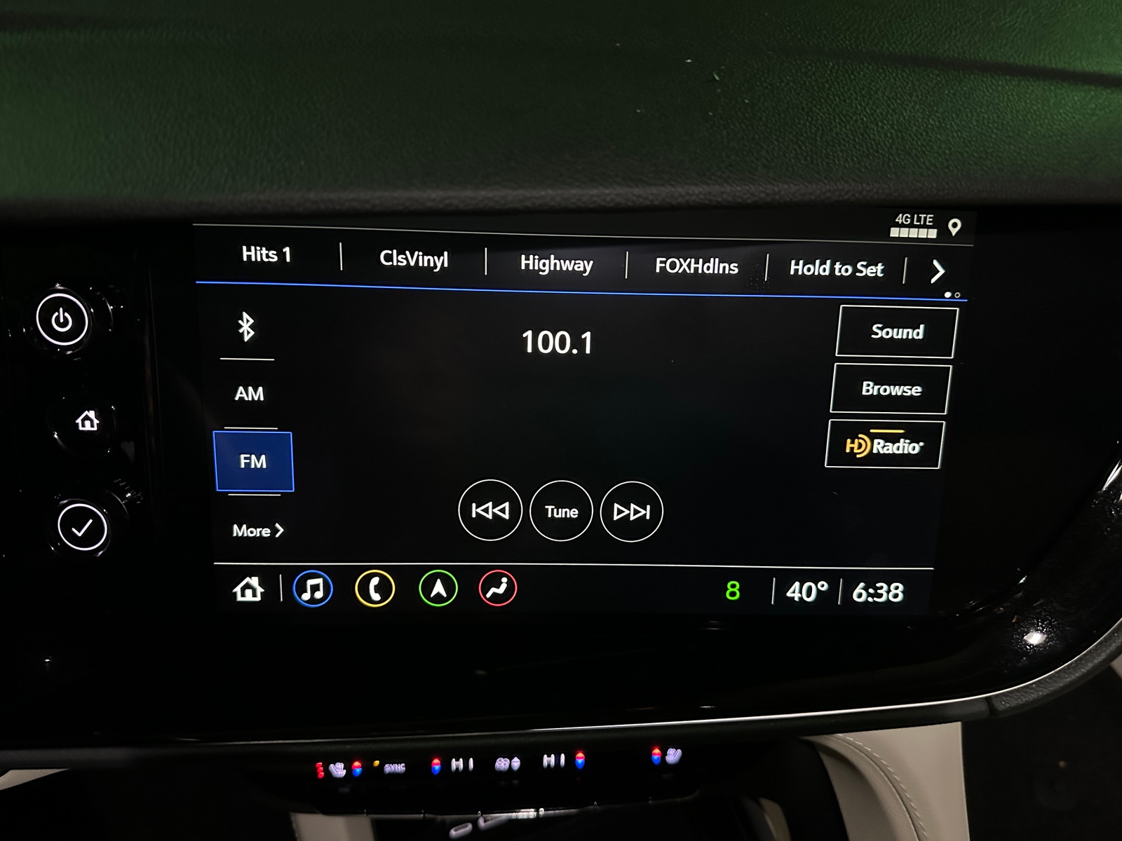 Thumbnail: 2023 Buick Envision - 3