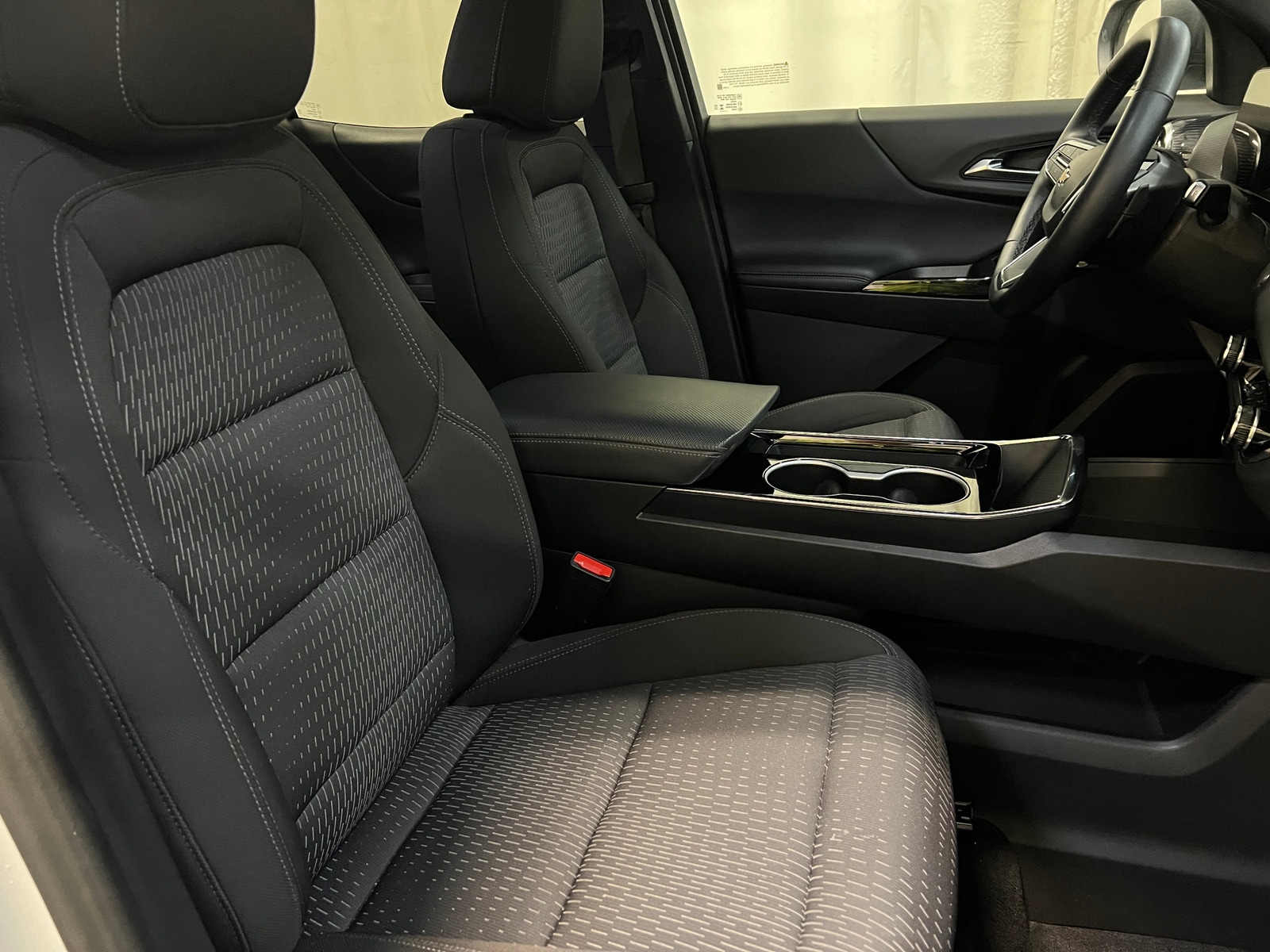 Thumbnail: 2025 Chevrolet Equinox - 2