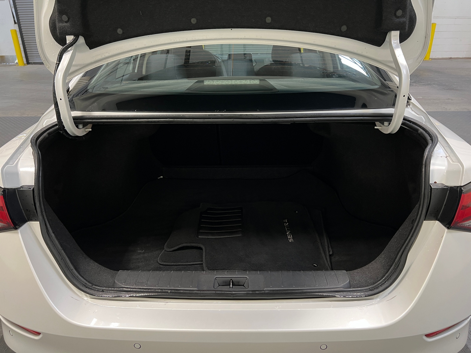 Thumbnail: 2024 Nissan Sentra - 7